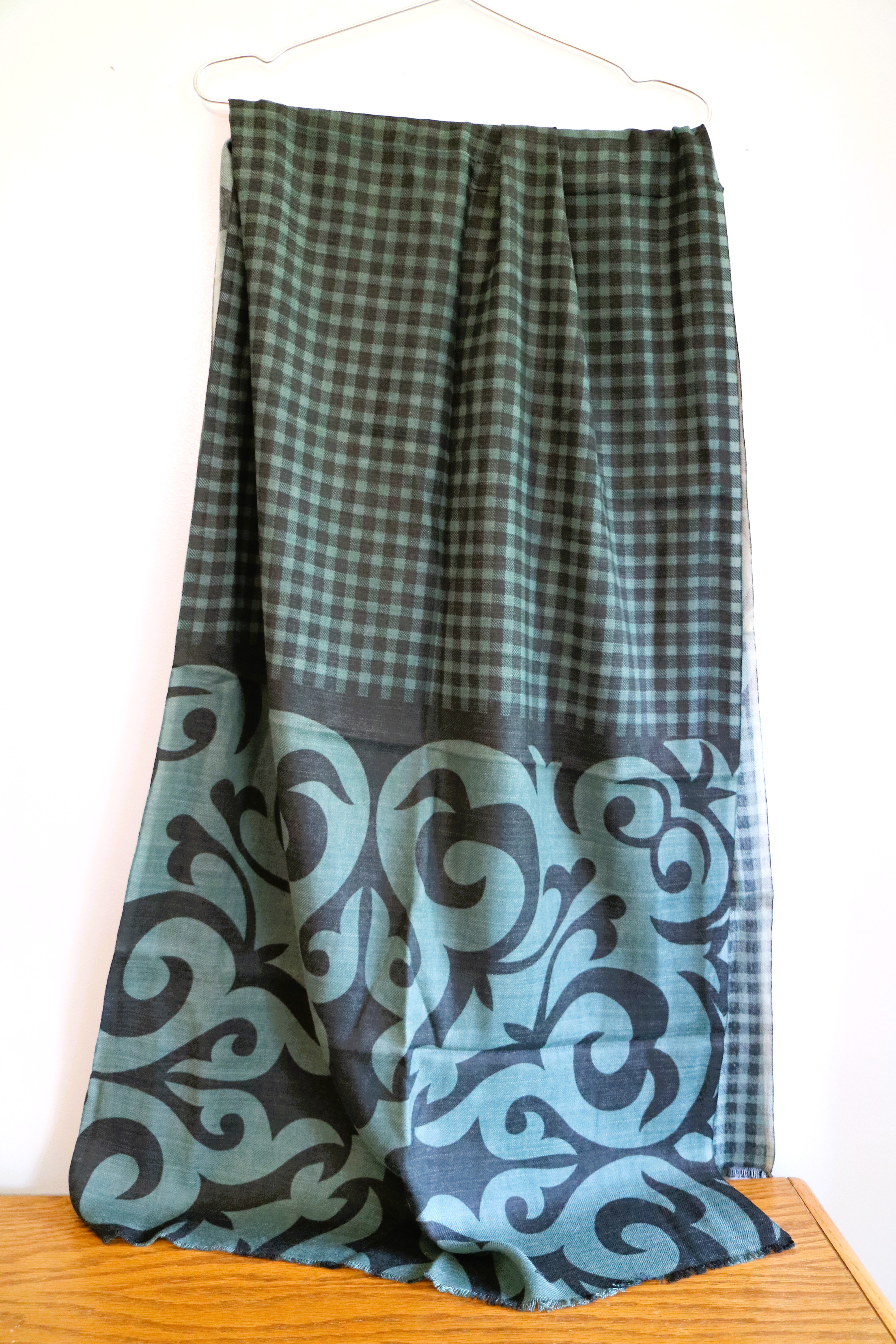 Green Mixed Scarf