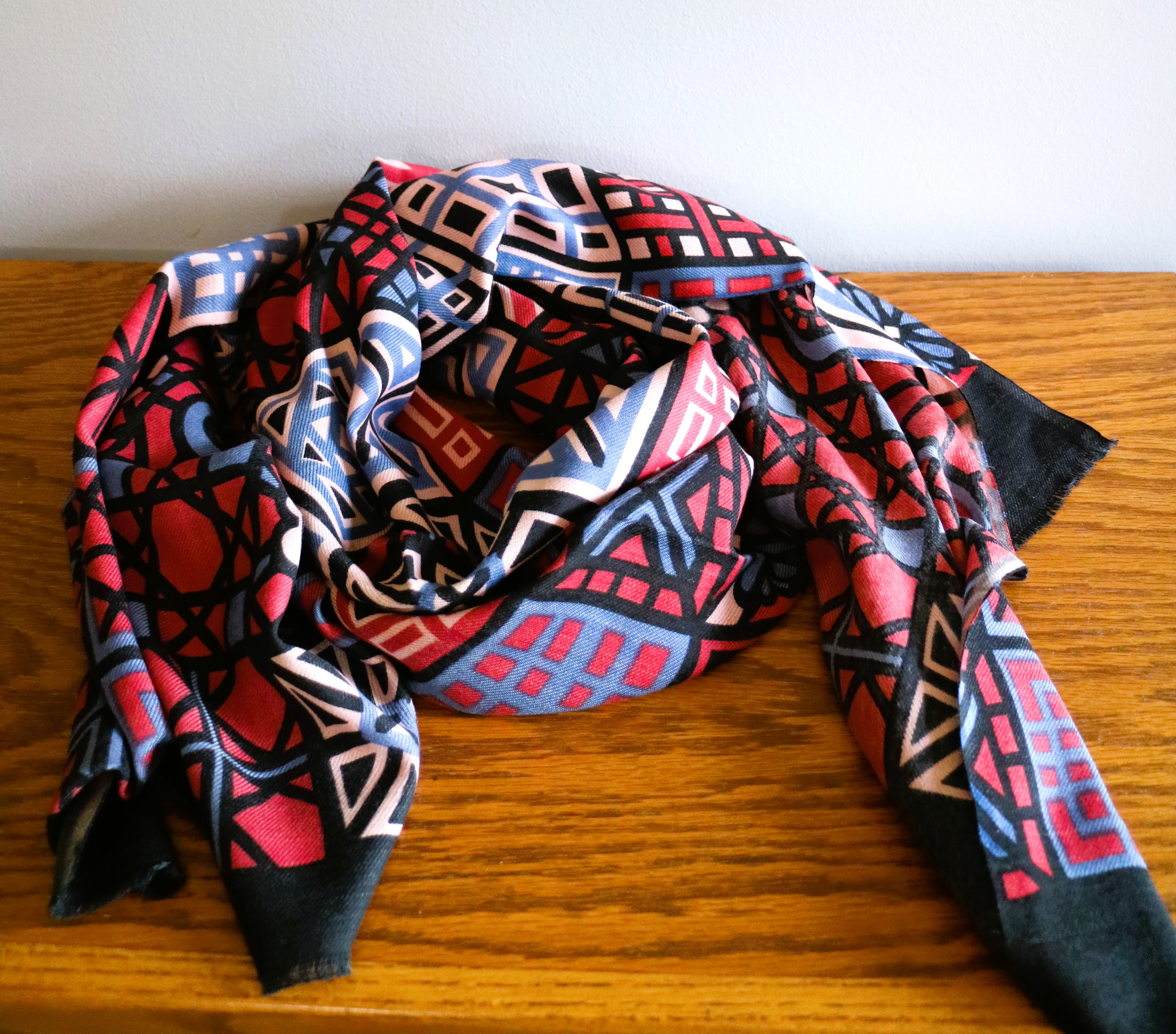 Abstract Scarf