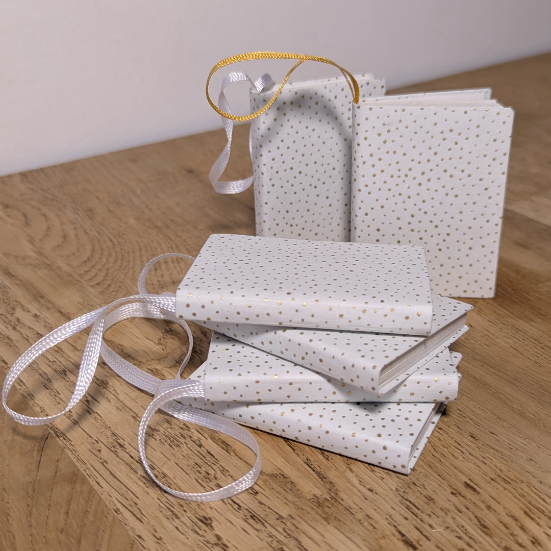 Mini carnet à accrocher