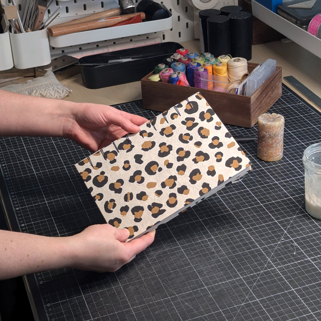 Atelier - Reliure Criss-cross