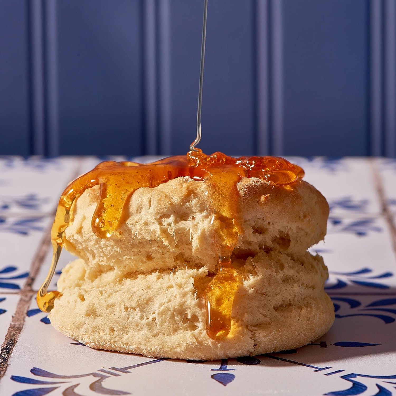  Nate's 100% Pure, Raw & Unfiltered Honey - Award-Winning Taste, 32oz. Squeeze Bottle