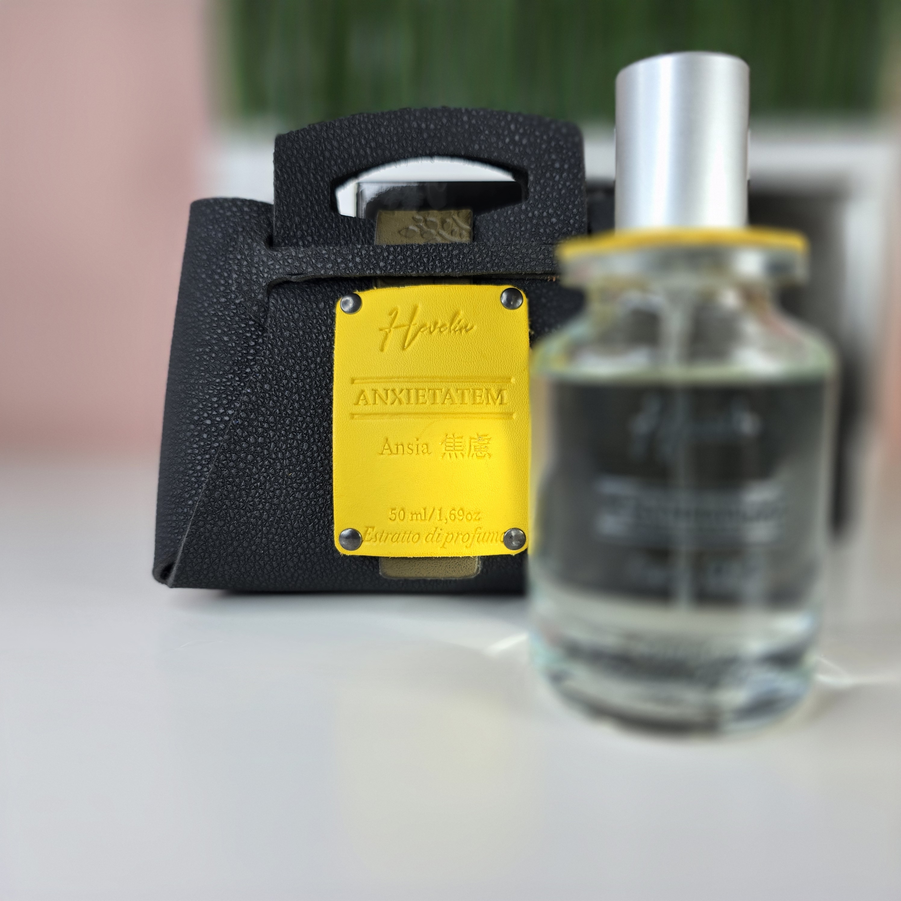 GOLD CASE - "ANXIETATEM" Essenza dell'ansia per Hevelin 50ml