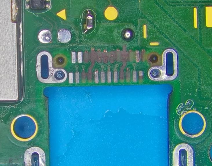 RIPPED TRACES USB C FIX