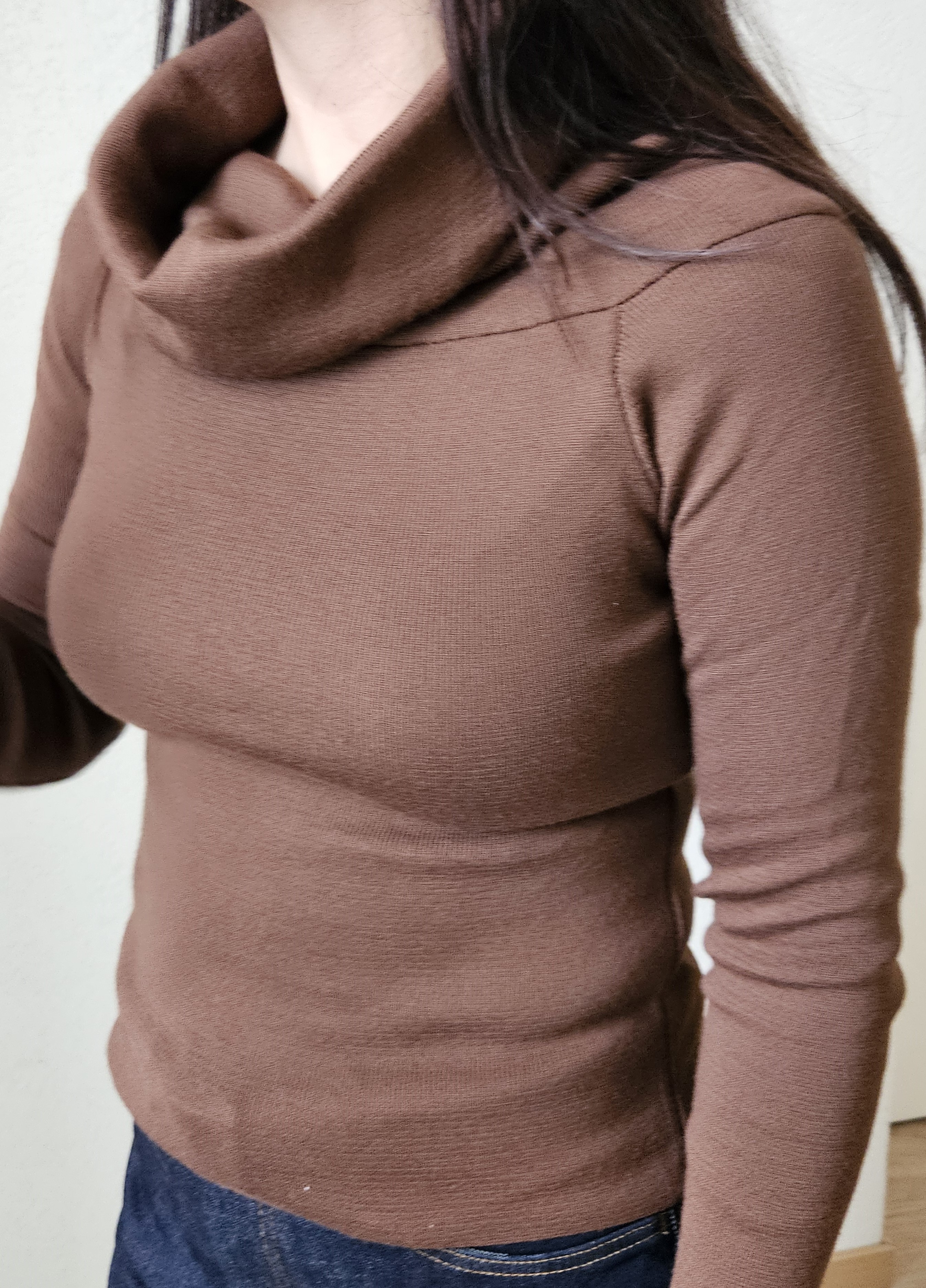 Pull à col bardot brun