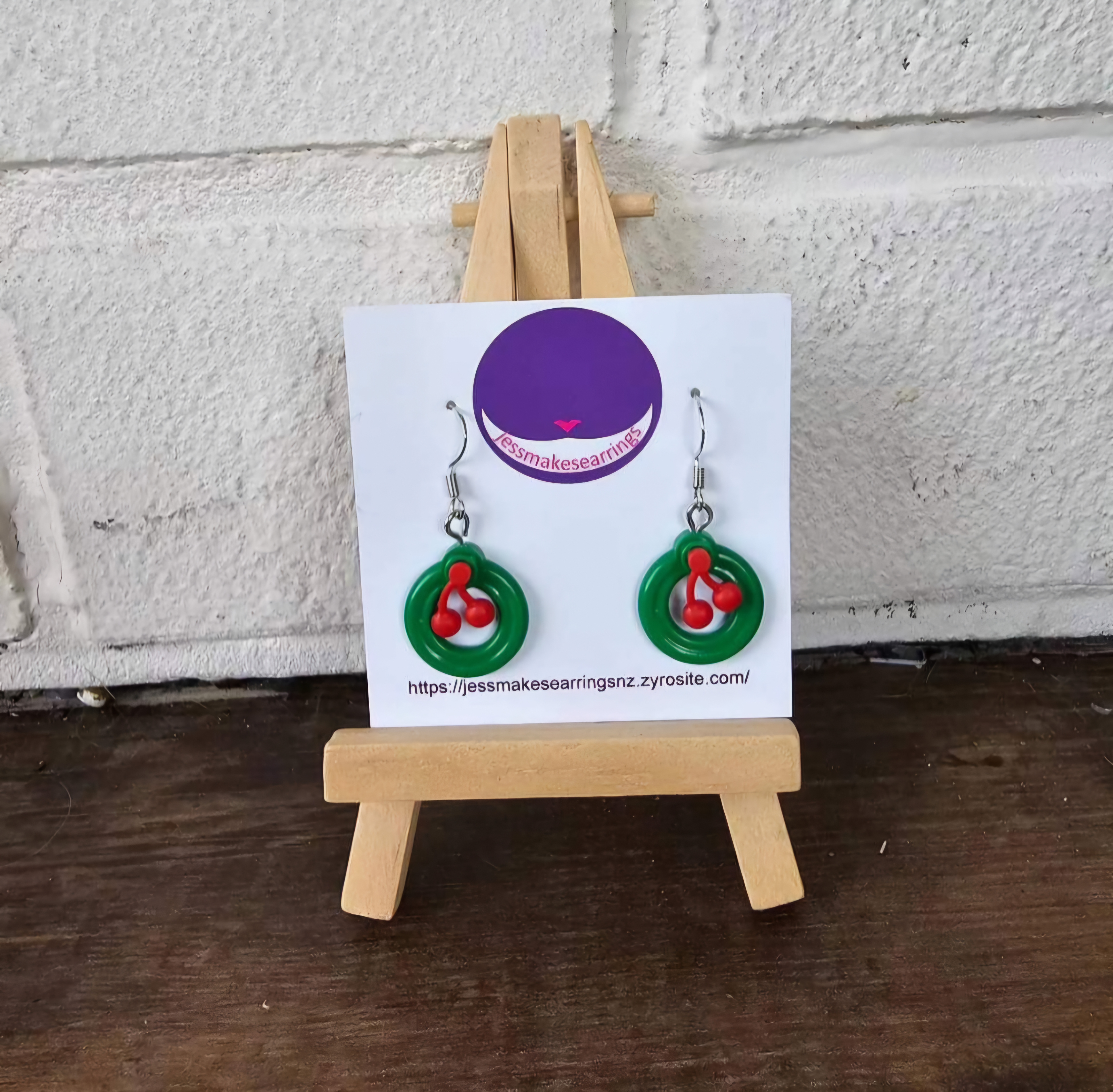 Festive Wreath Earrings