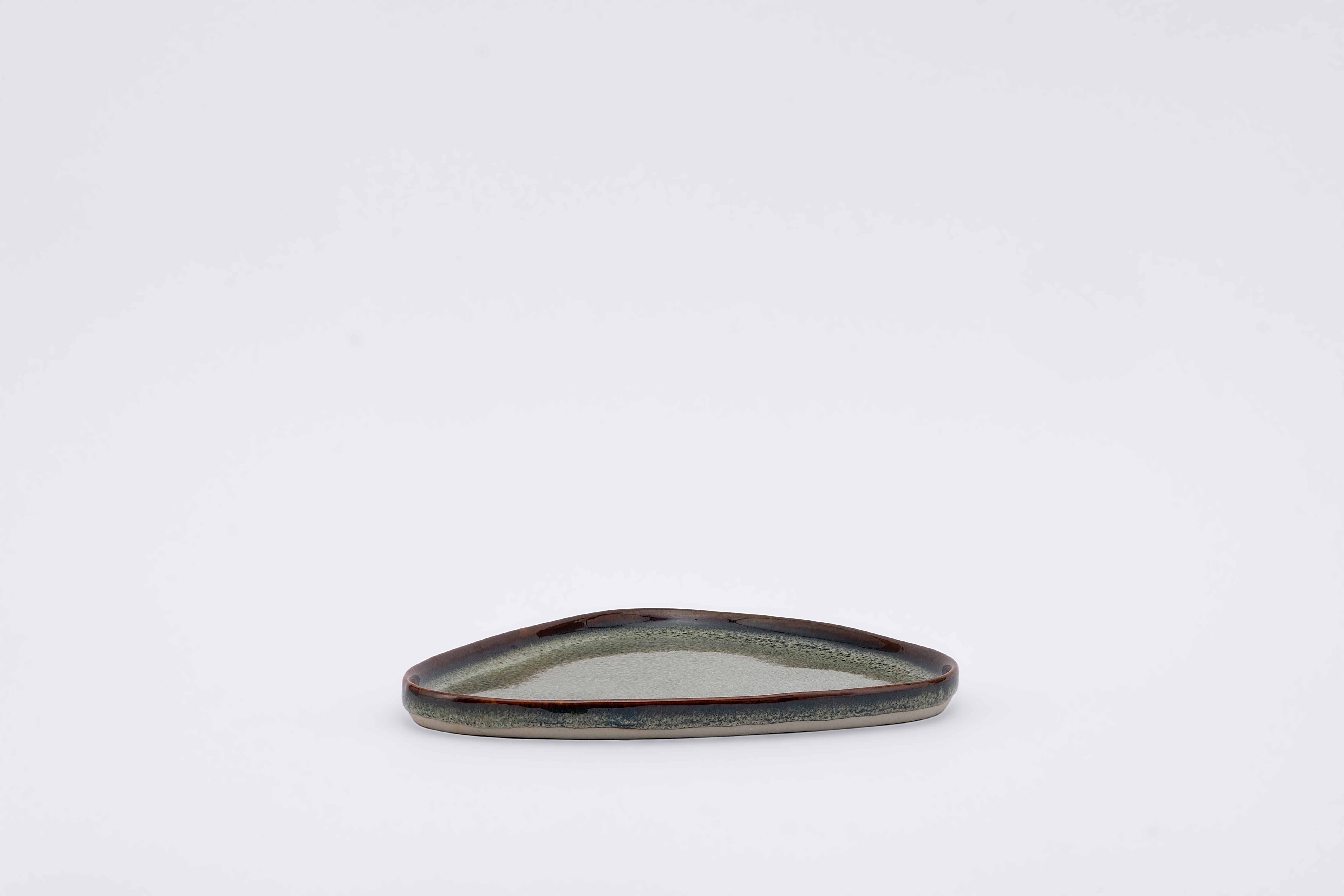 Hue Triangular Tray Medium