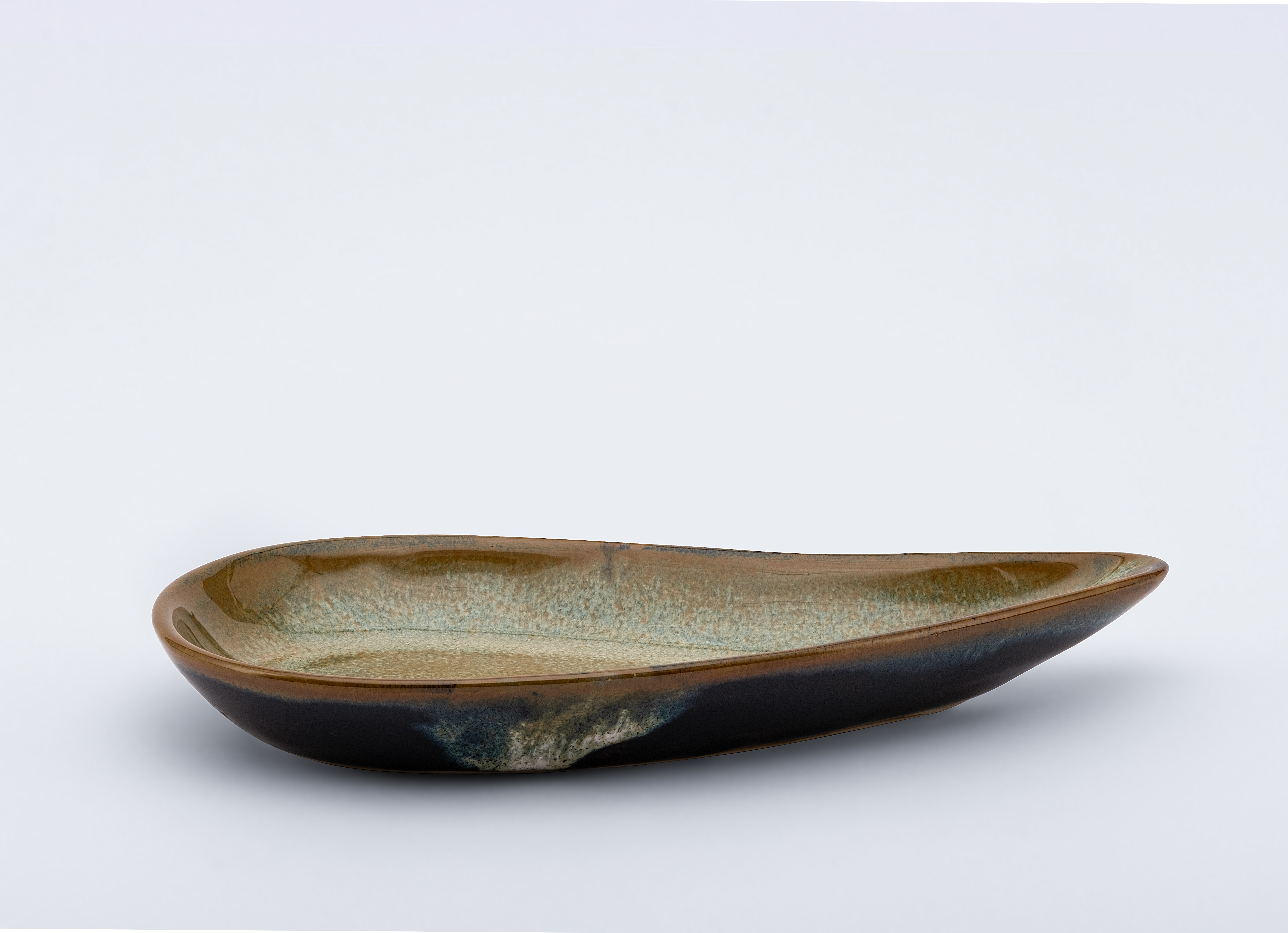 Sharp Leaf Shaped Plate