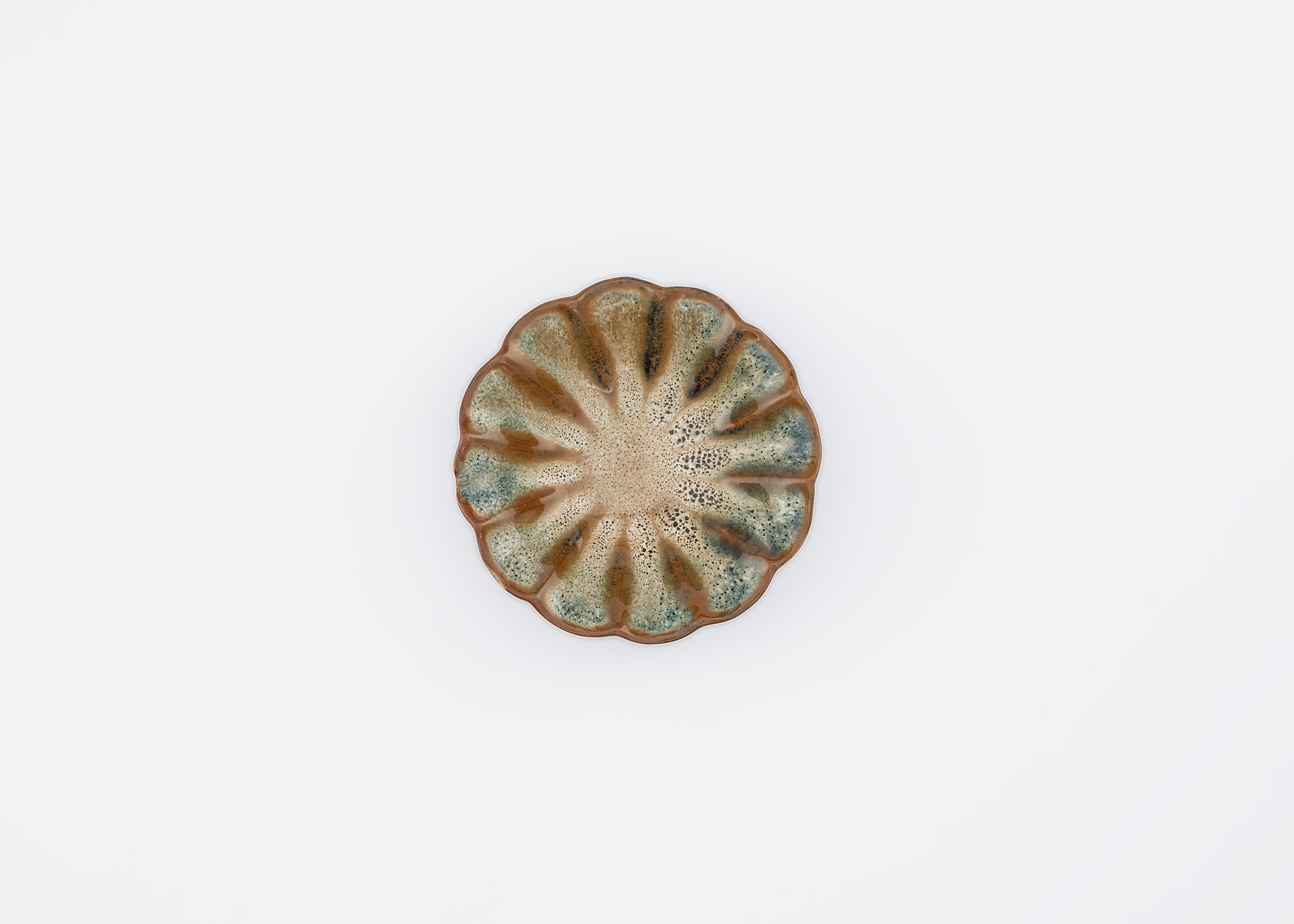 Flower Plate with Twisted Veins