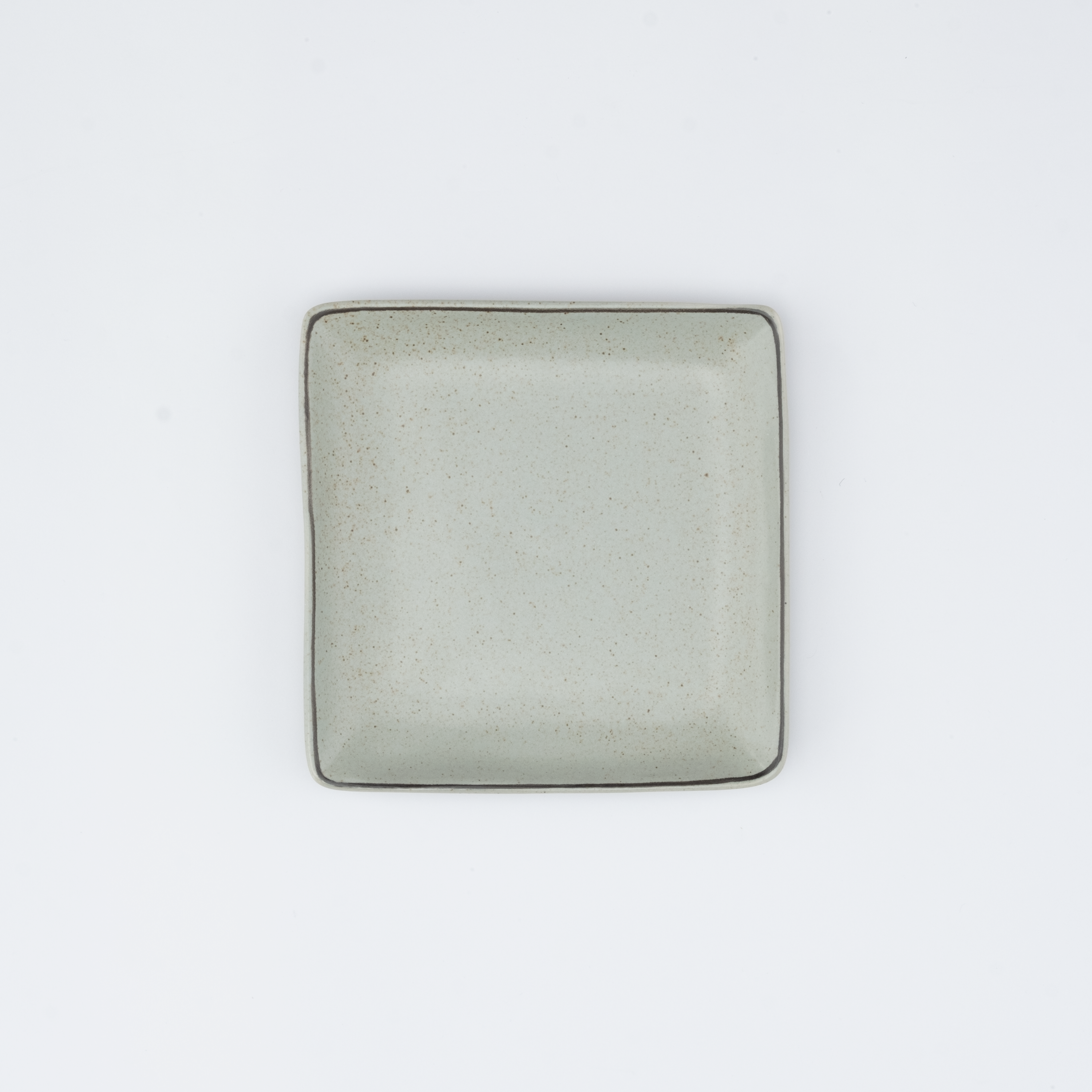 Compact Square Plate