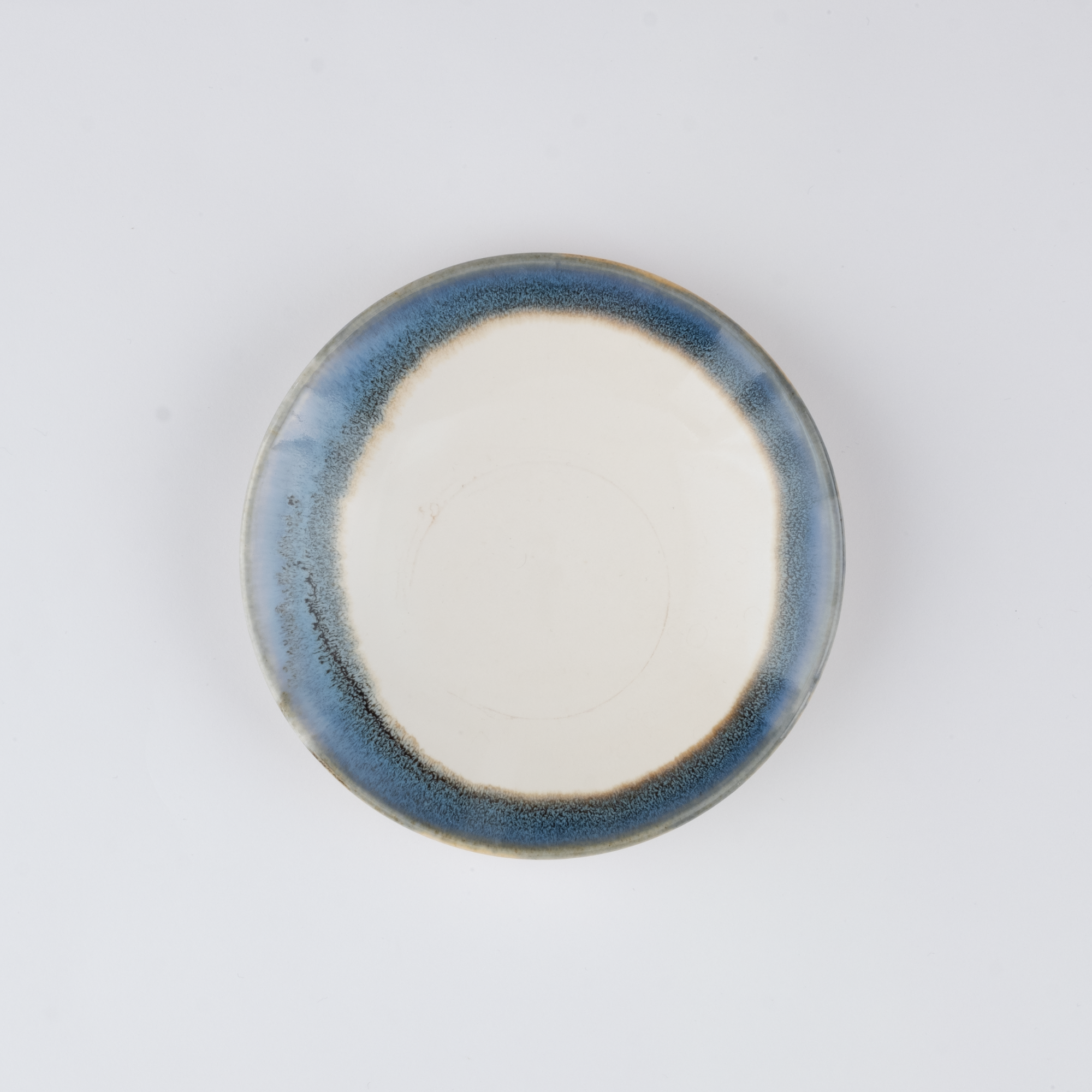 Classic Rounded Plate