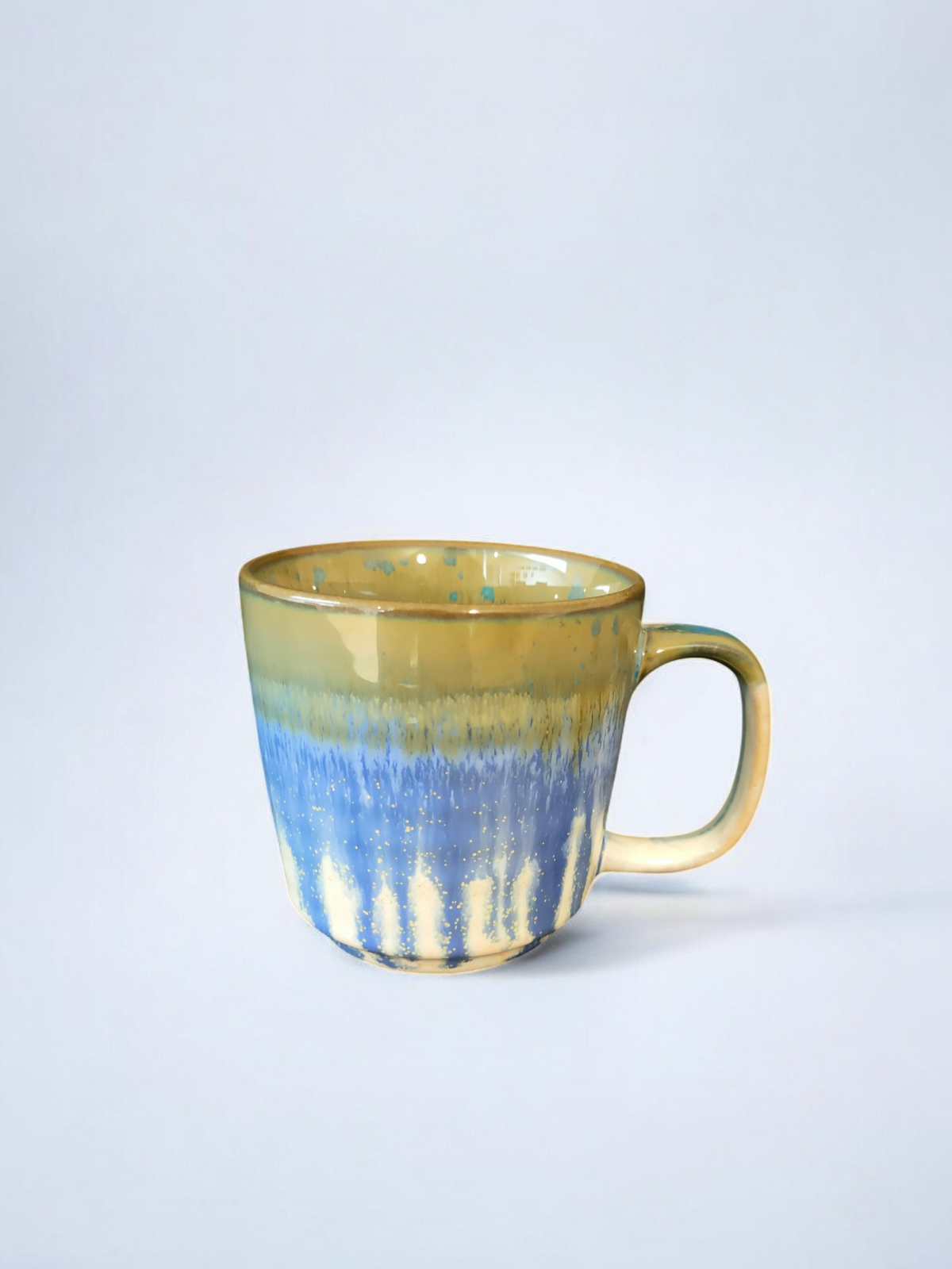 Short Mug with Handle
