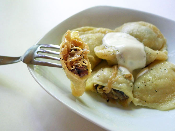 10 x Sauerkraut and Mushroom Pierogi