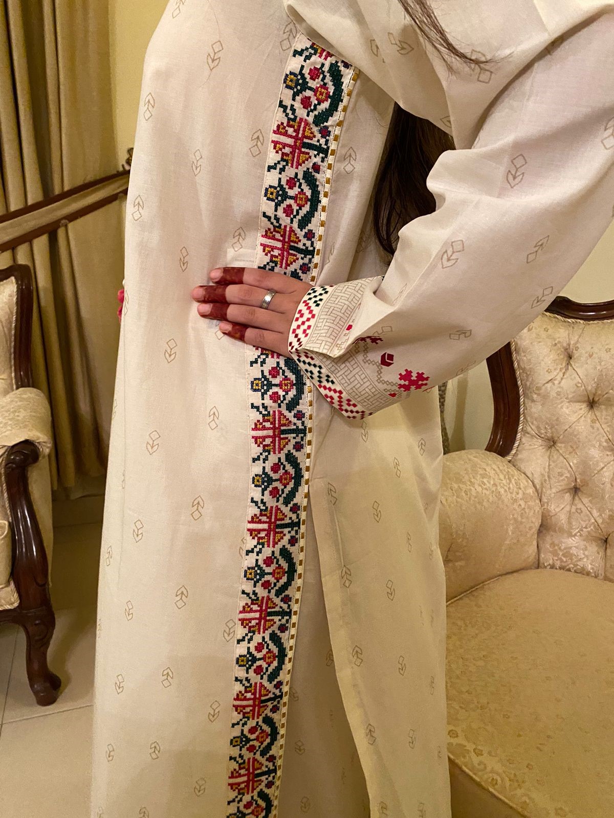  Off White 2 pcs suit WDS-2