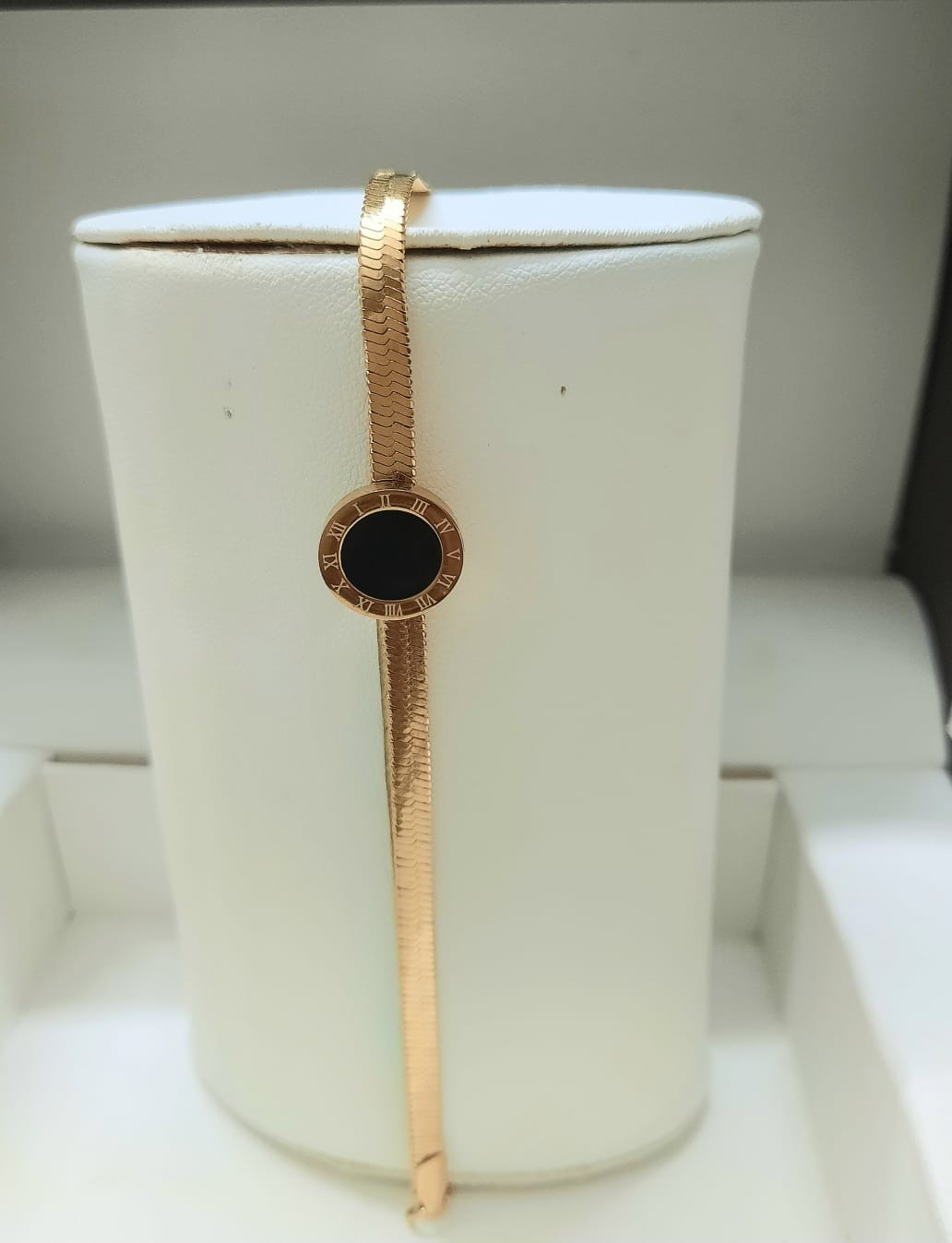Elegant Gold Bracelet with Black Onyx Center BR-24