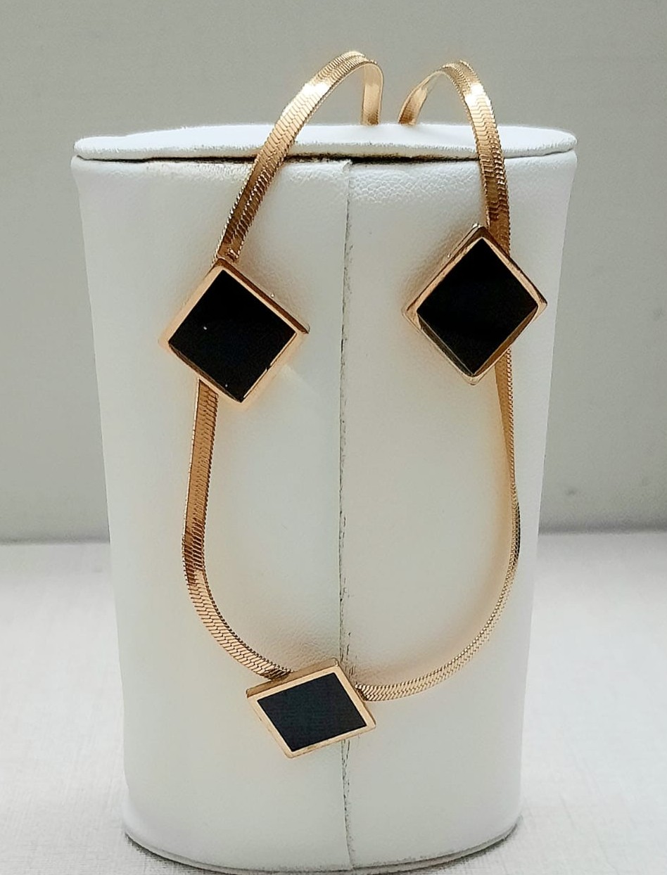 Elegant Geometric Gold Necklace NL-27