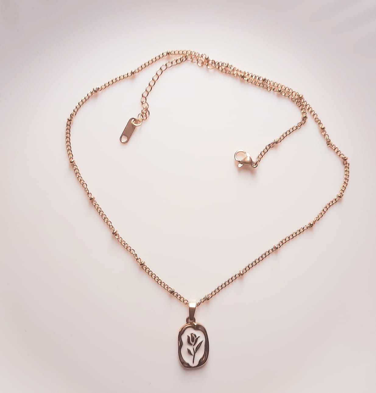 Gold Tulip Pendant Necklace RNG-47