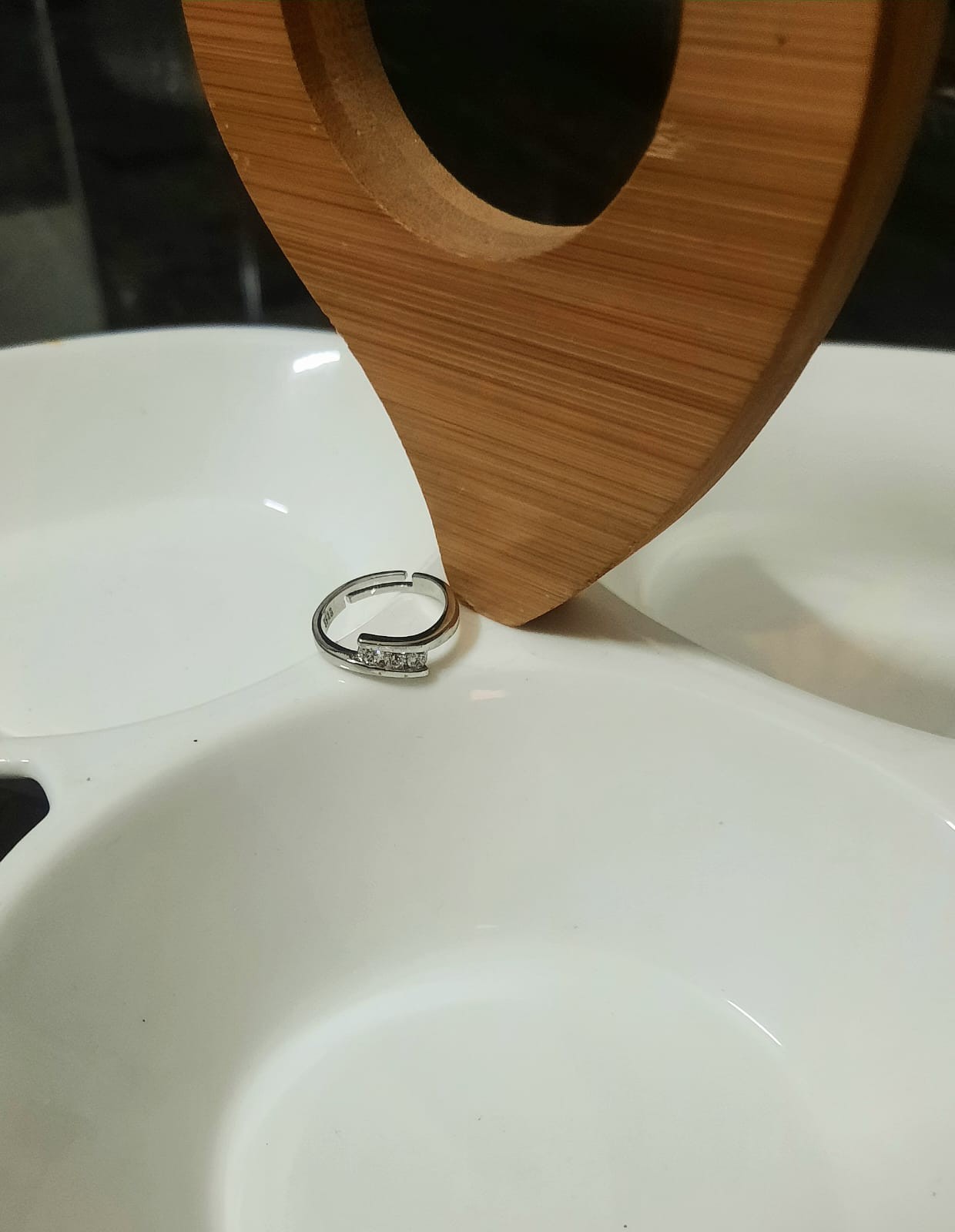 Elegant  Ring RNG-5