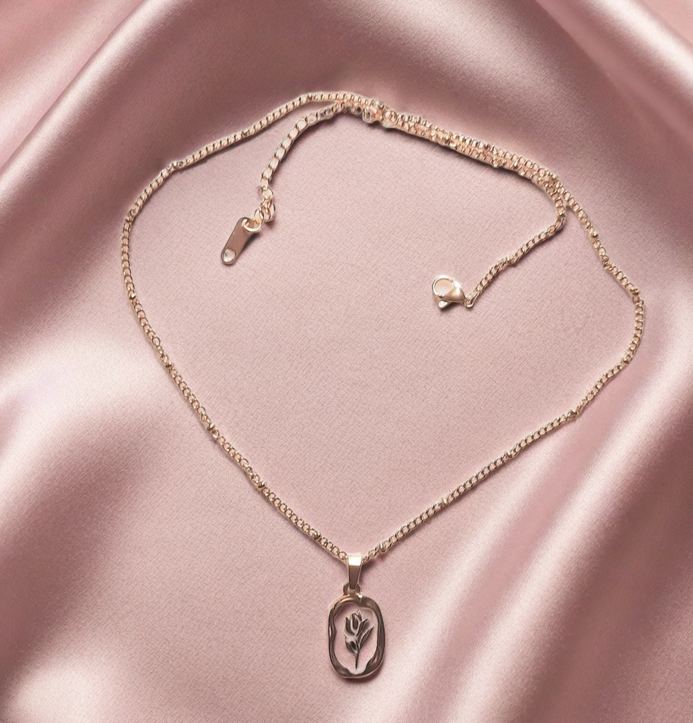 Gold Tulip Pendant Necklace NL-47