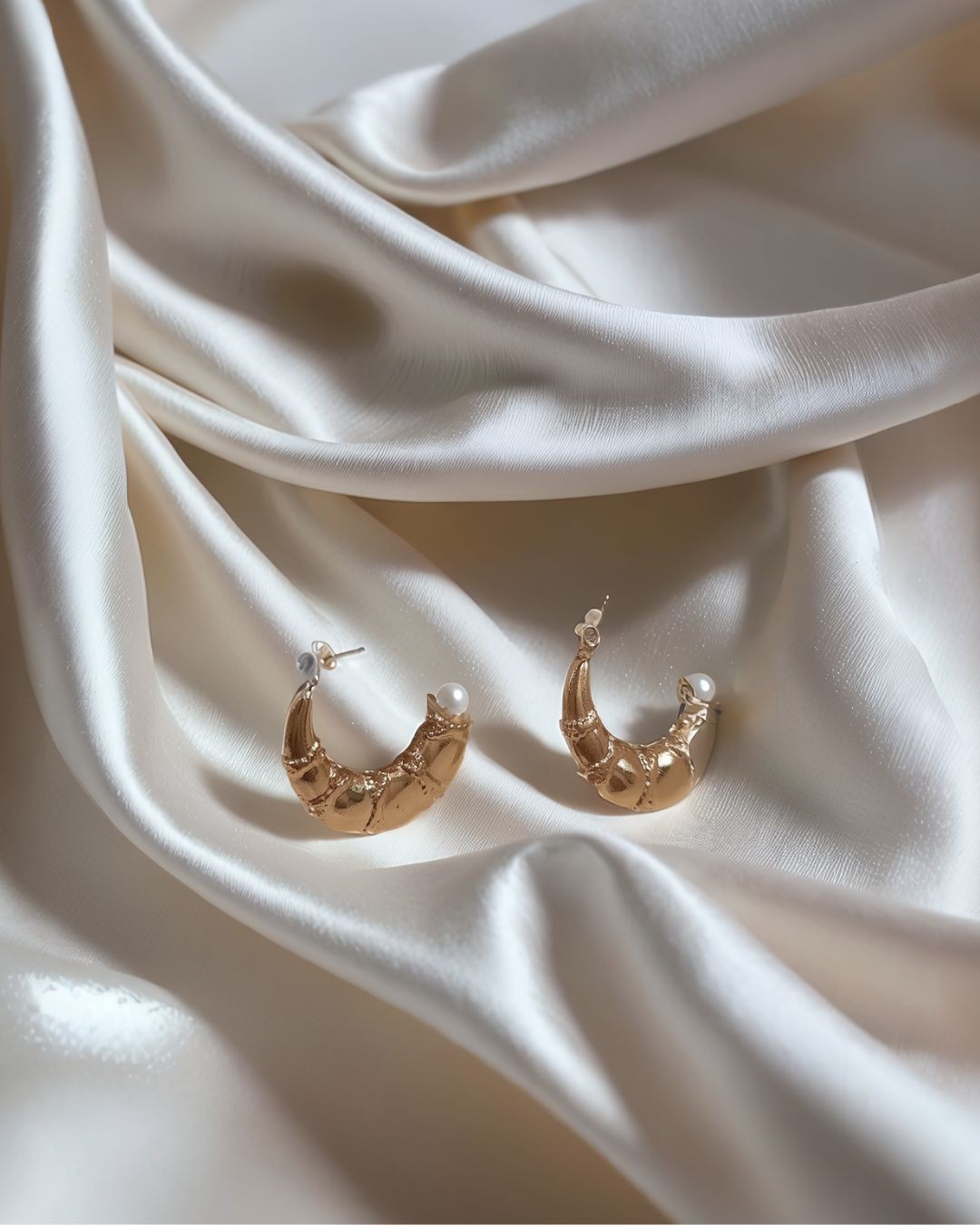 Gold-Tone Hoop Earrings ER-37