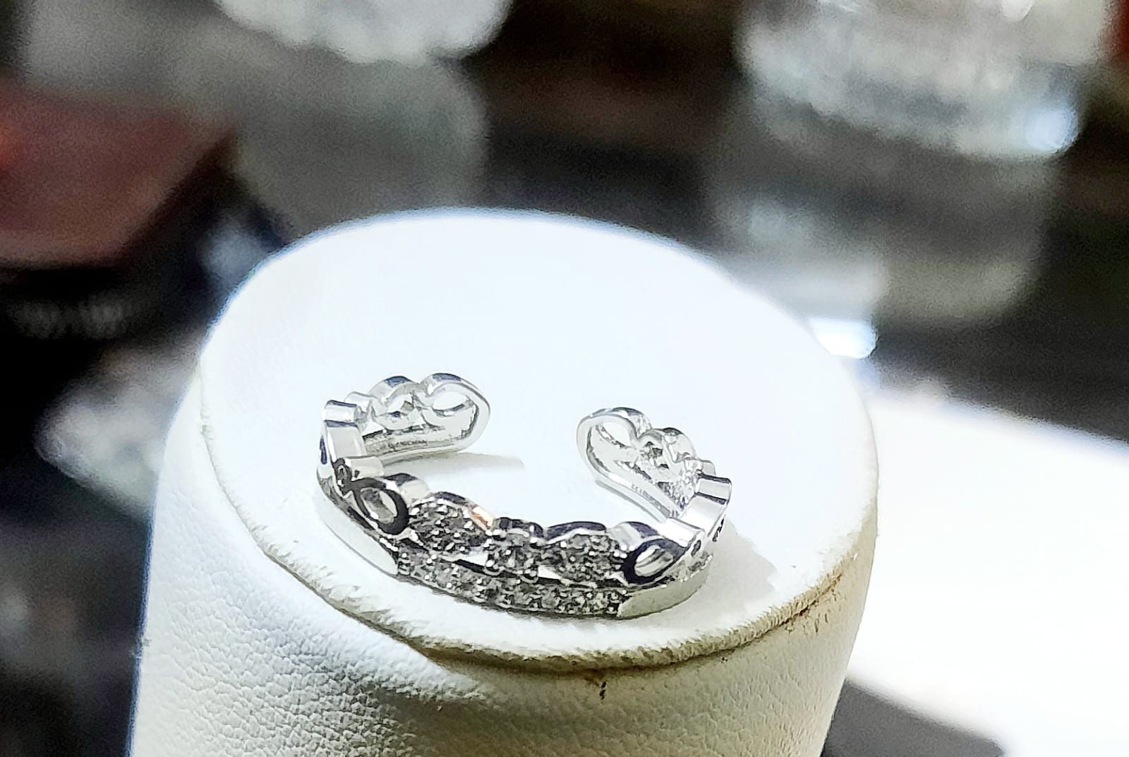 Elegant Silver Ring RNG-11