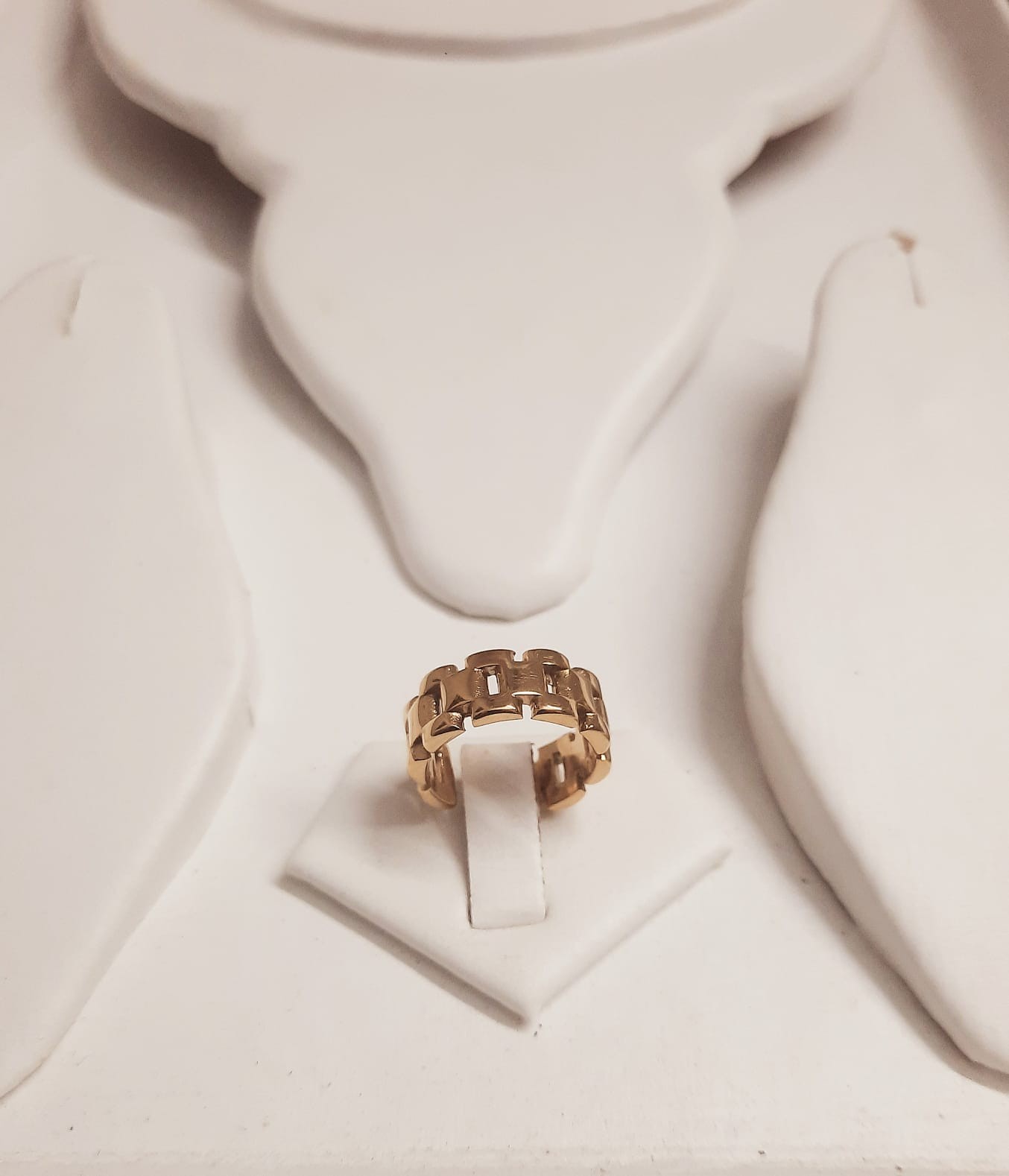 Golden Link Band Ring RNG-38