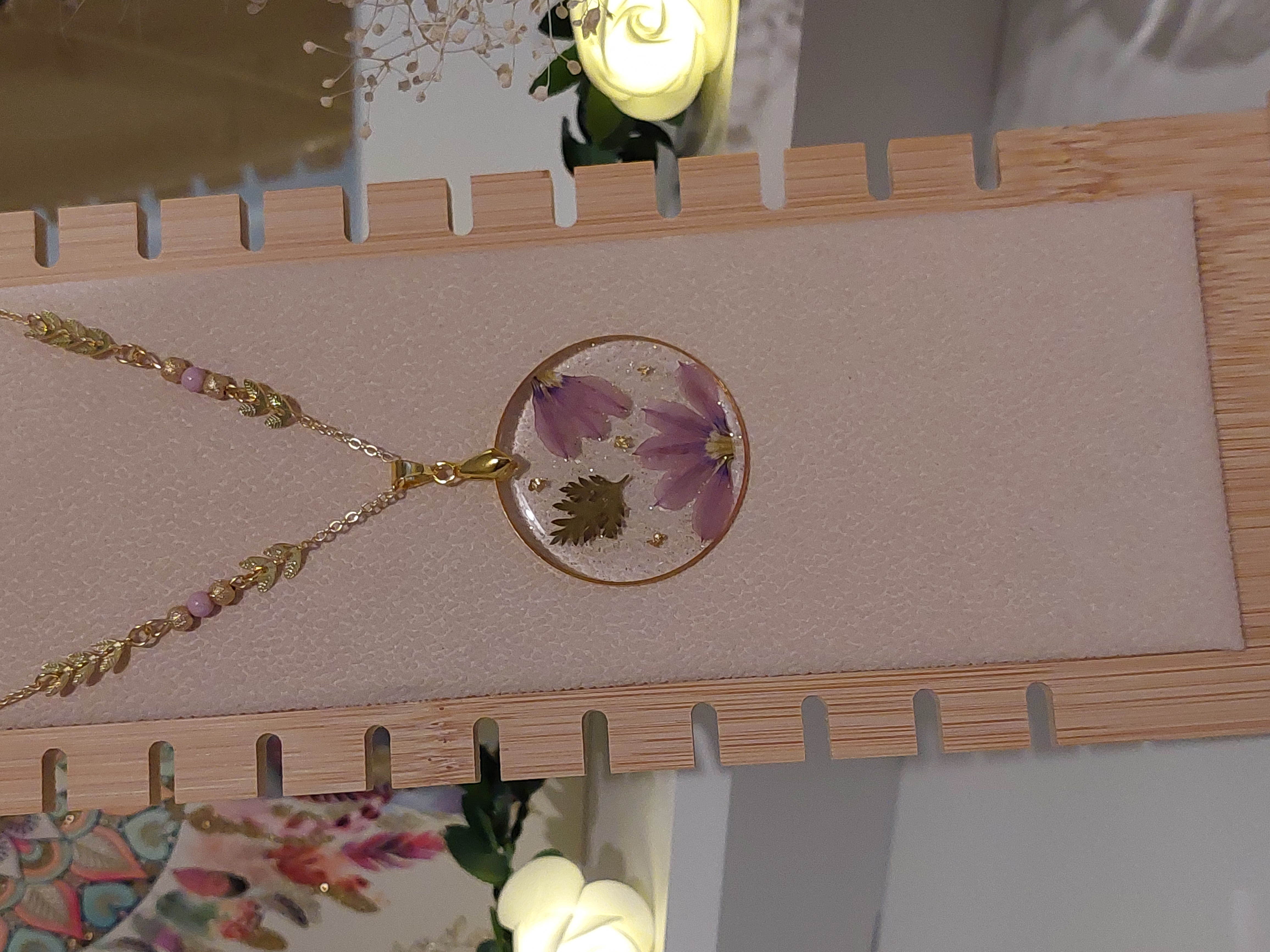 Collier collection Scaevola rose - modèle médaillon