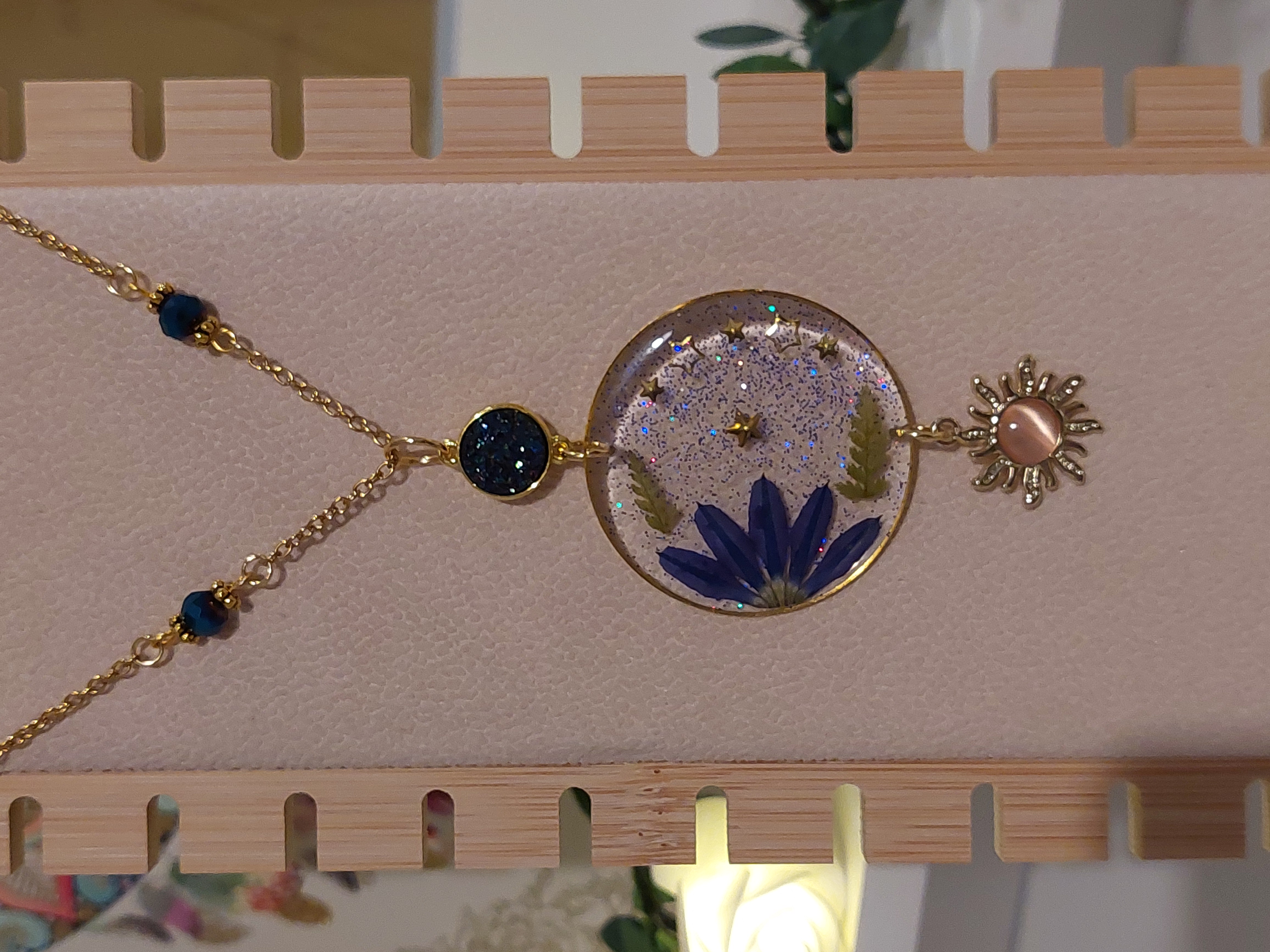 Collier "La Galaxie du Scaevola"