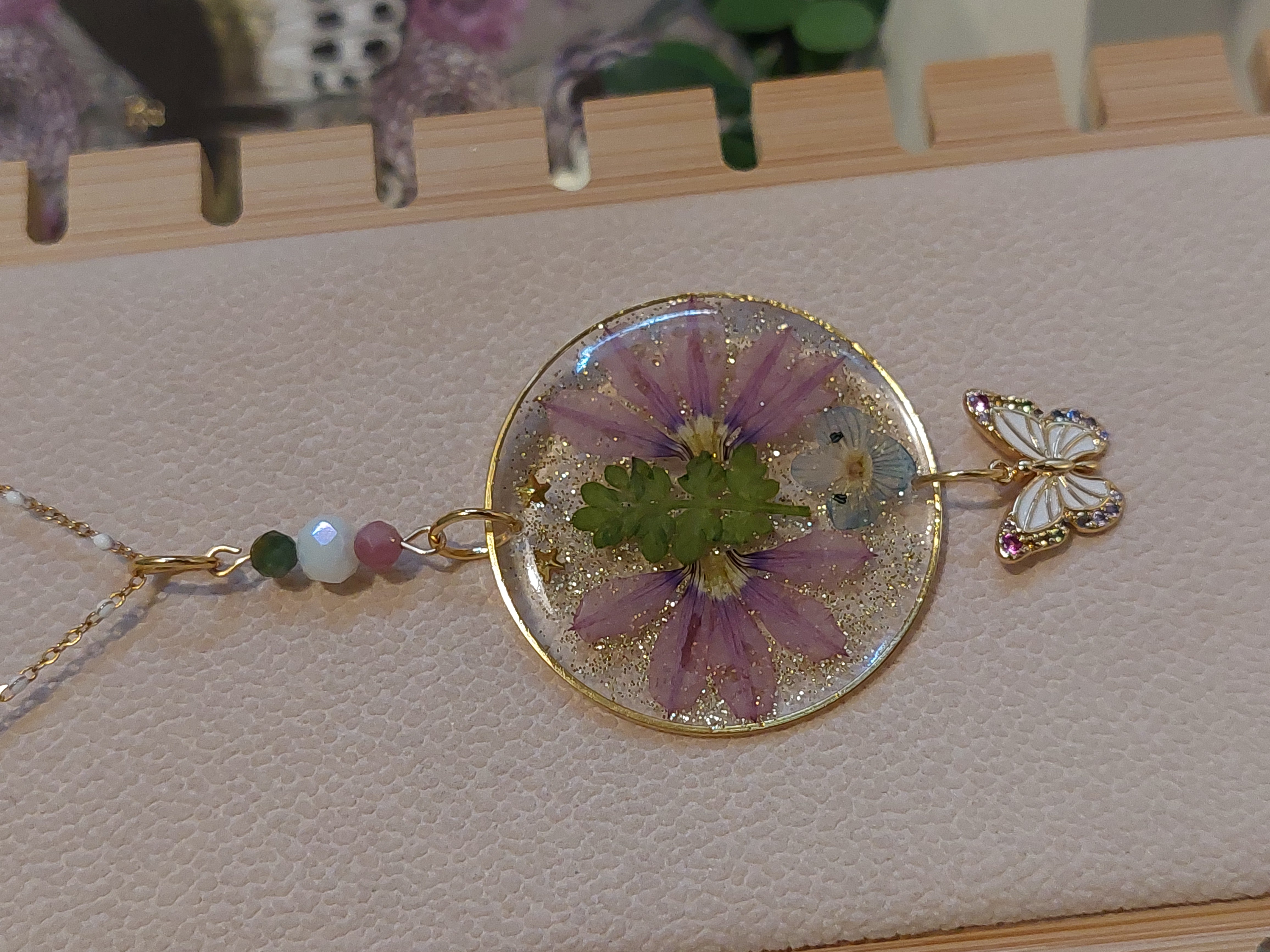 Collier "Le Papillon du Renouveau"