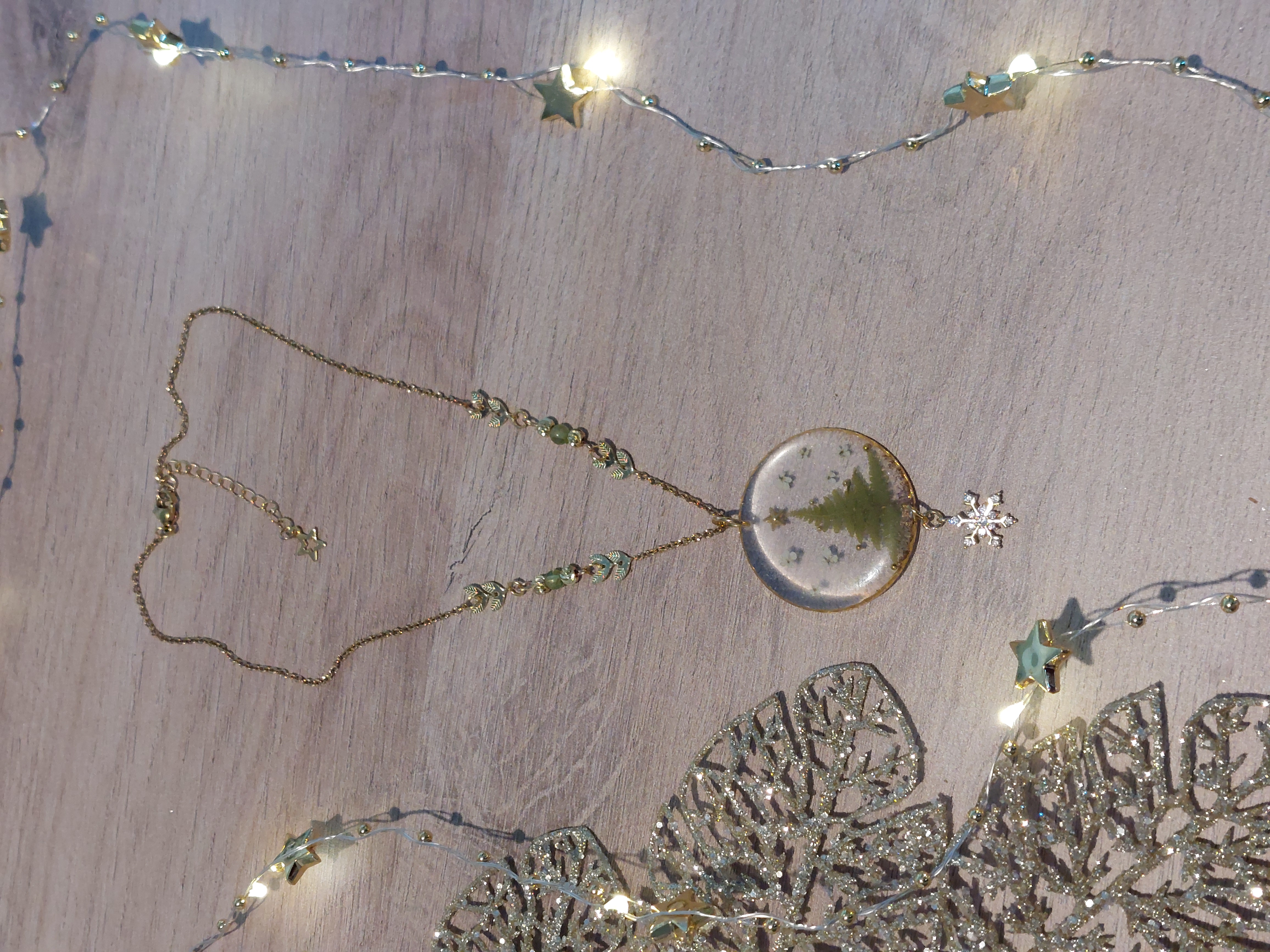 Collier médaillon "Sapin de Noël"