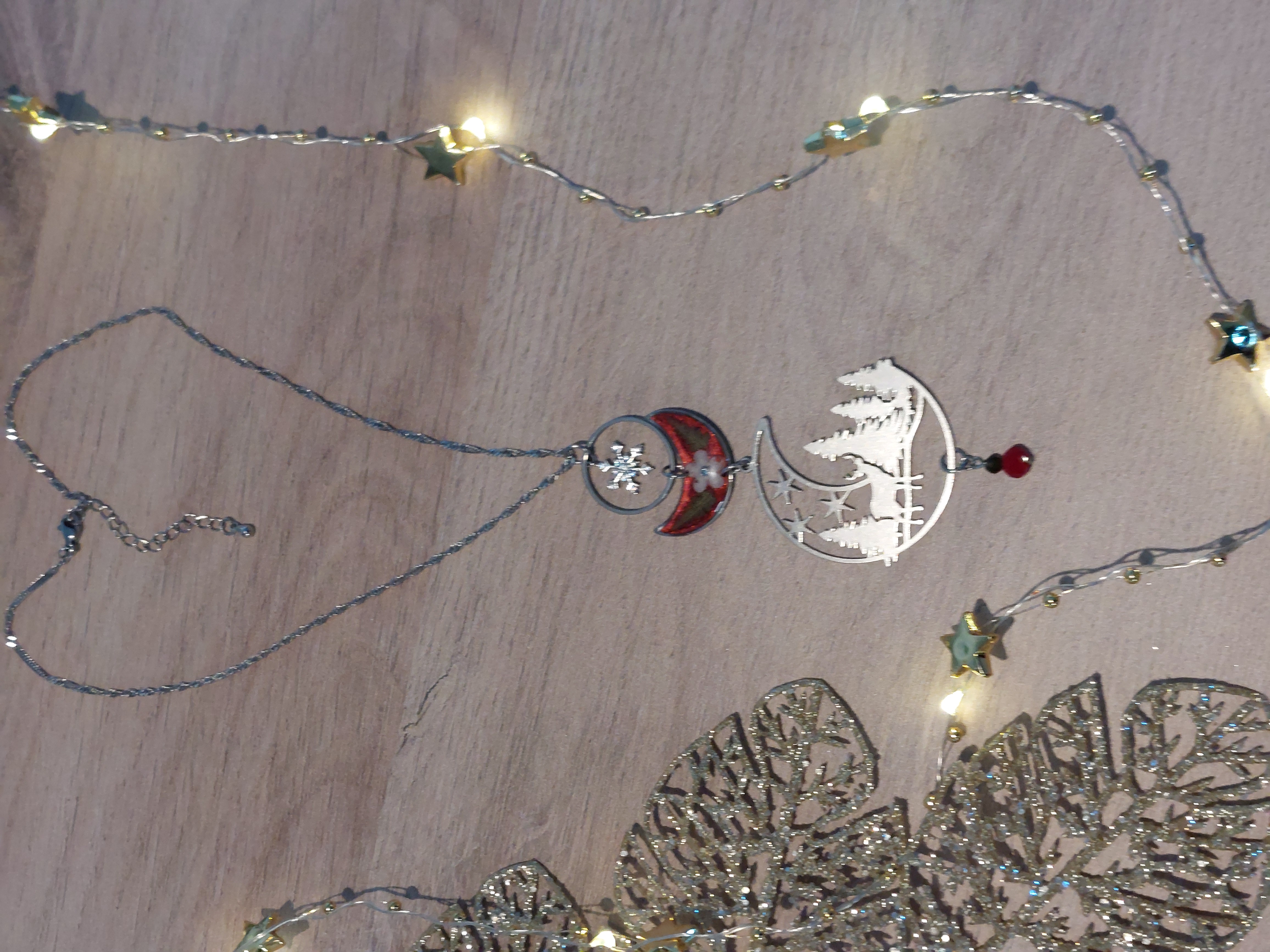 Collier "Un Cerf sous la Lune"