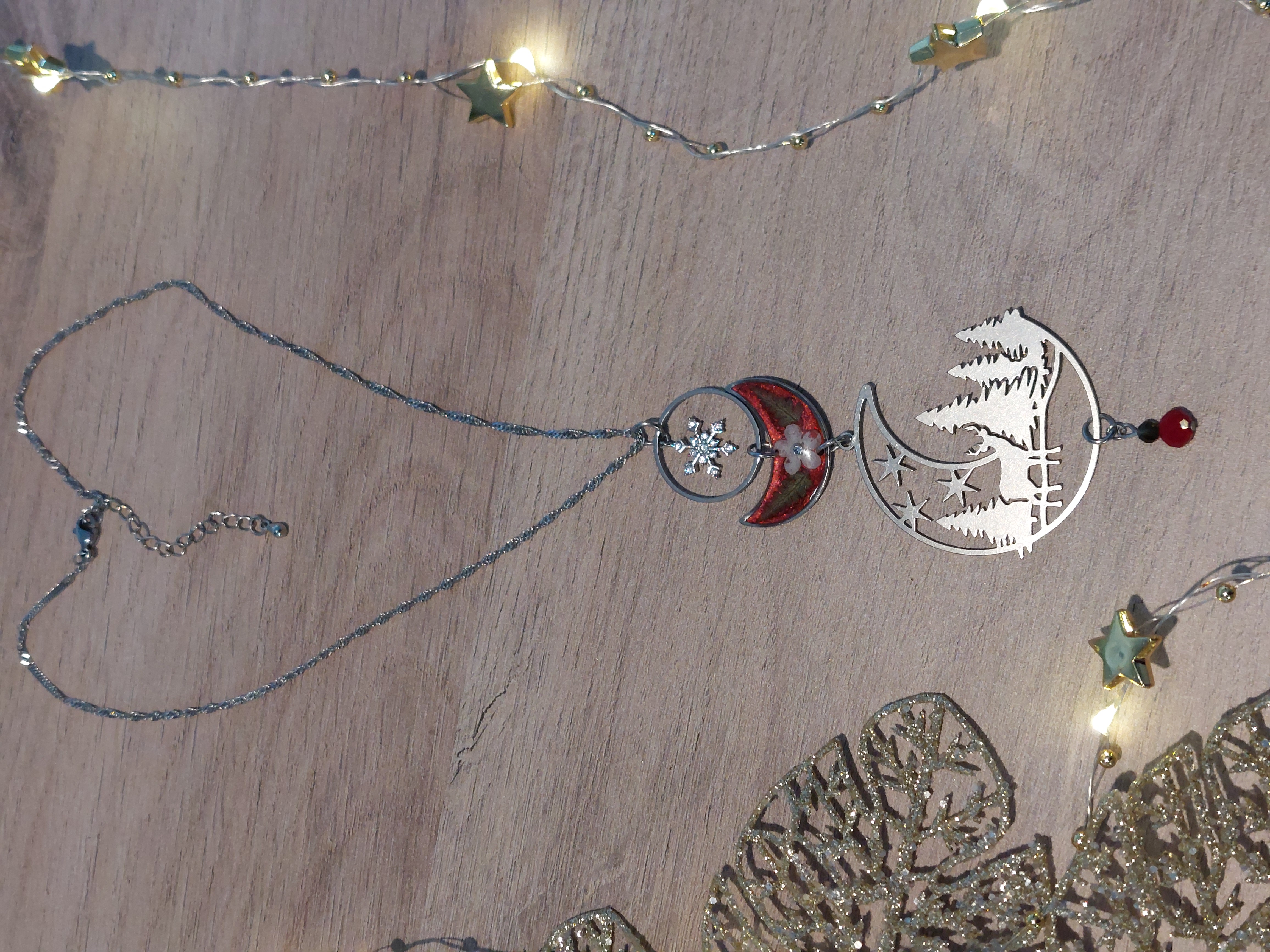 Collier "Un Cerf sous la Lune"