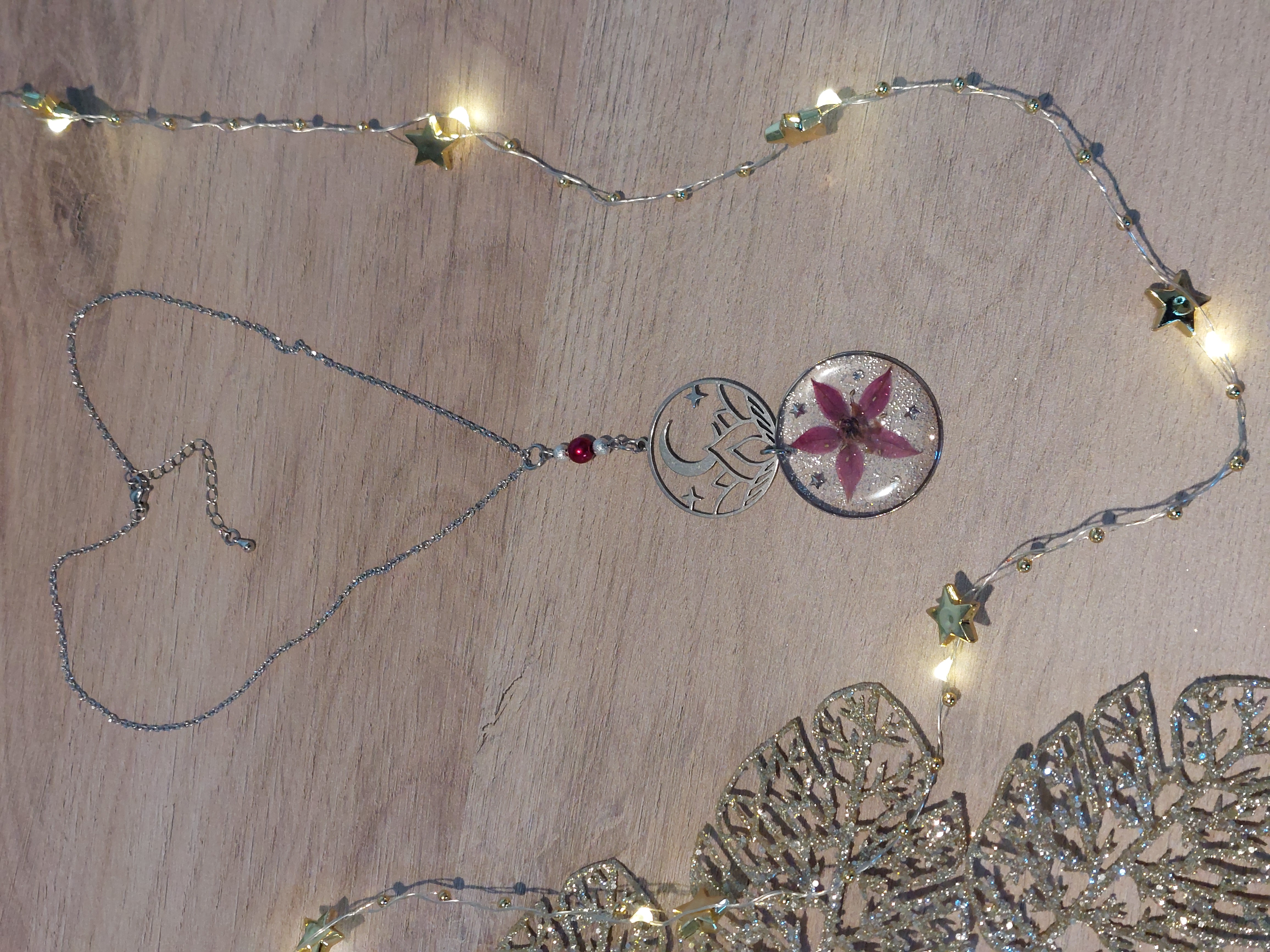 Collier "Lune et Etoiles de Noël"