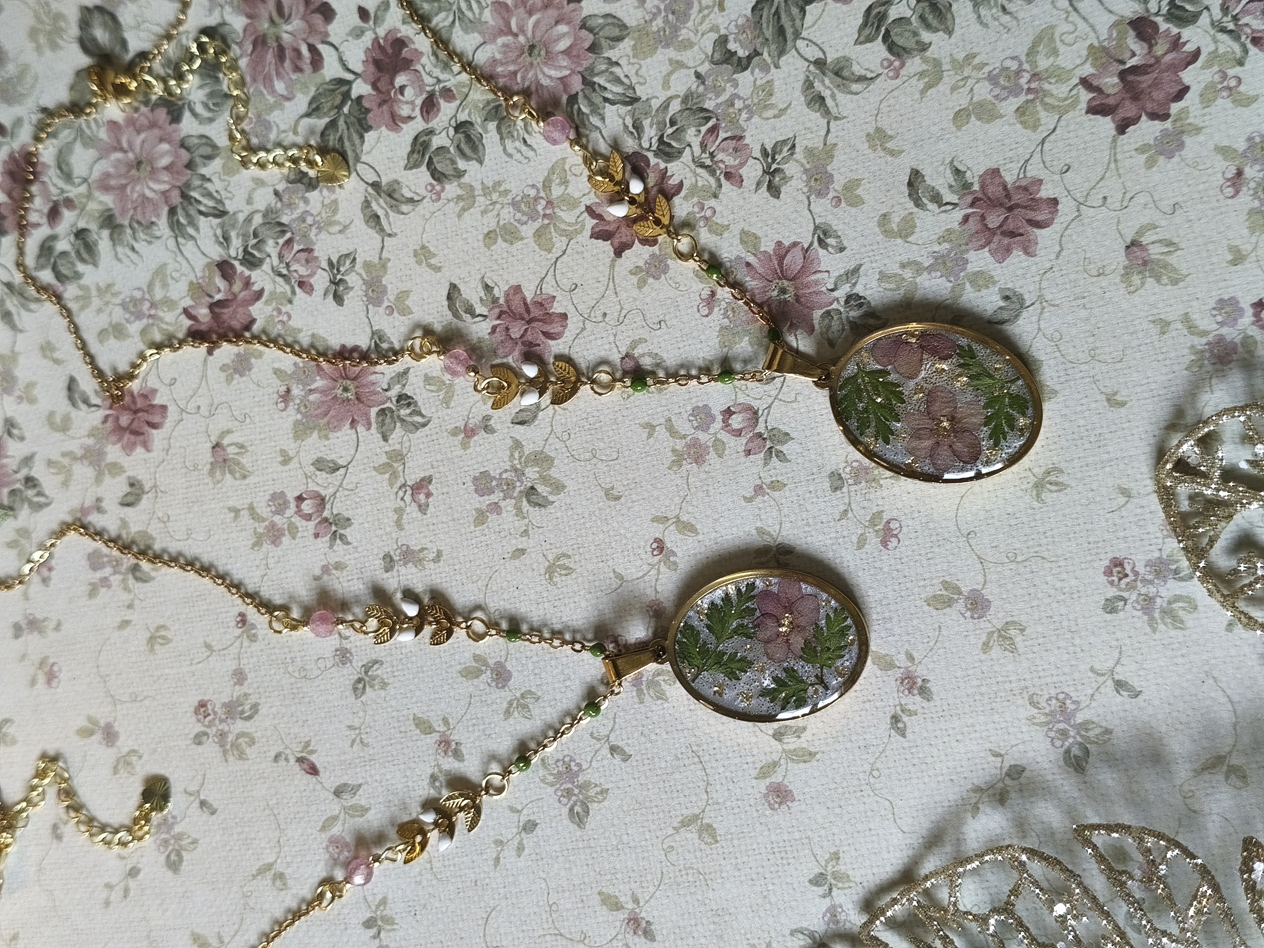 Collier printanier jasmin rose
