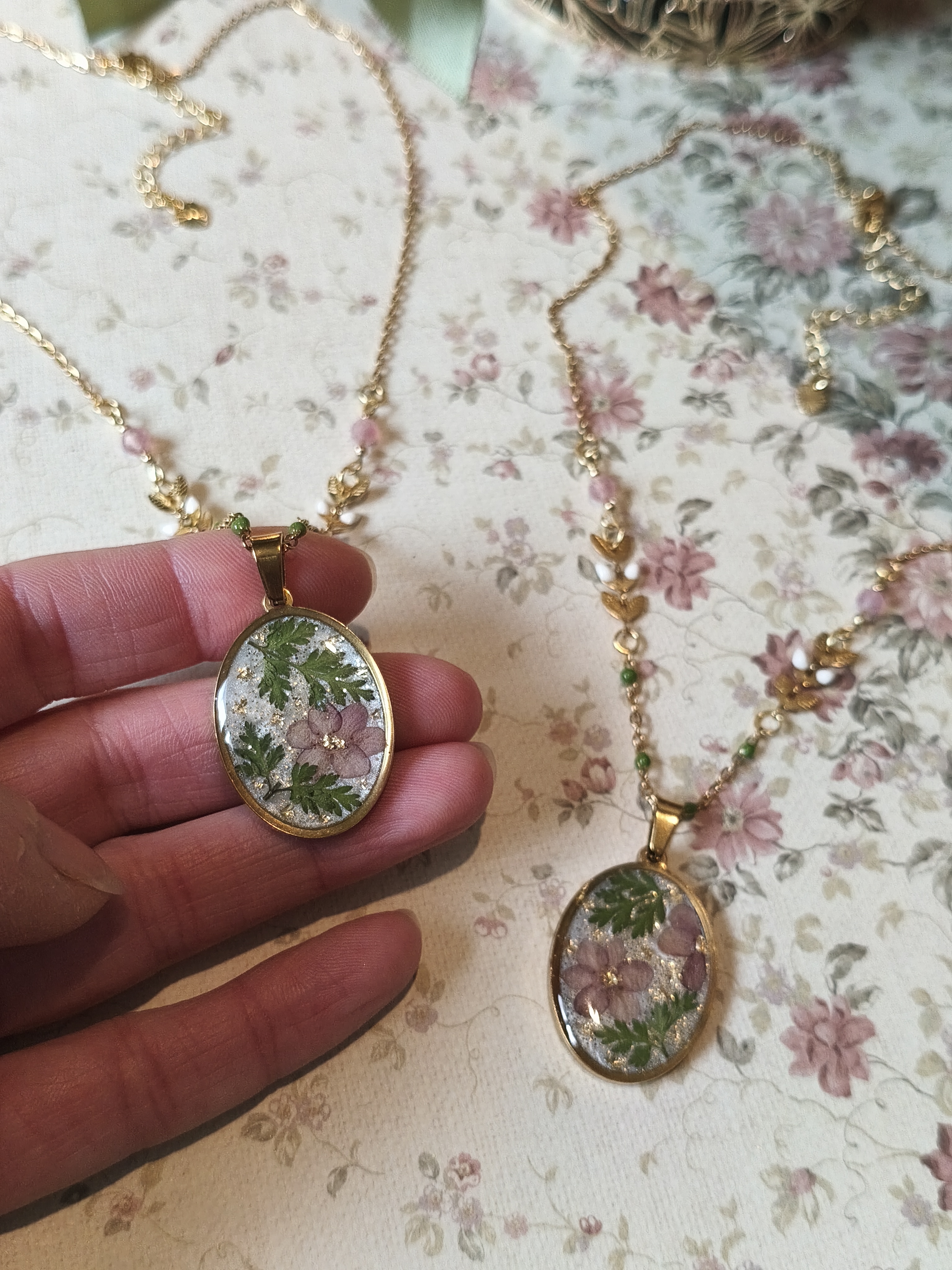 Collier printanier jasmin rose