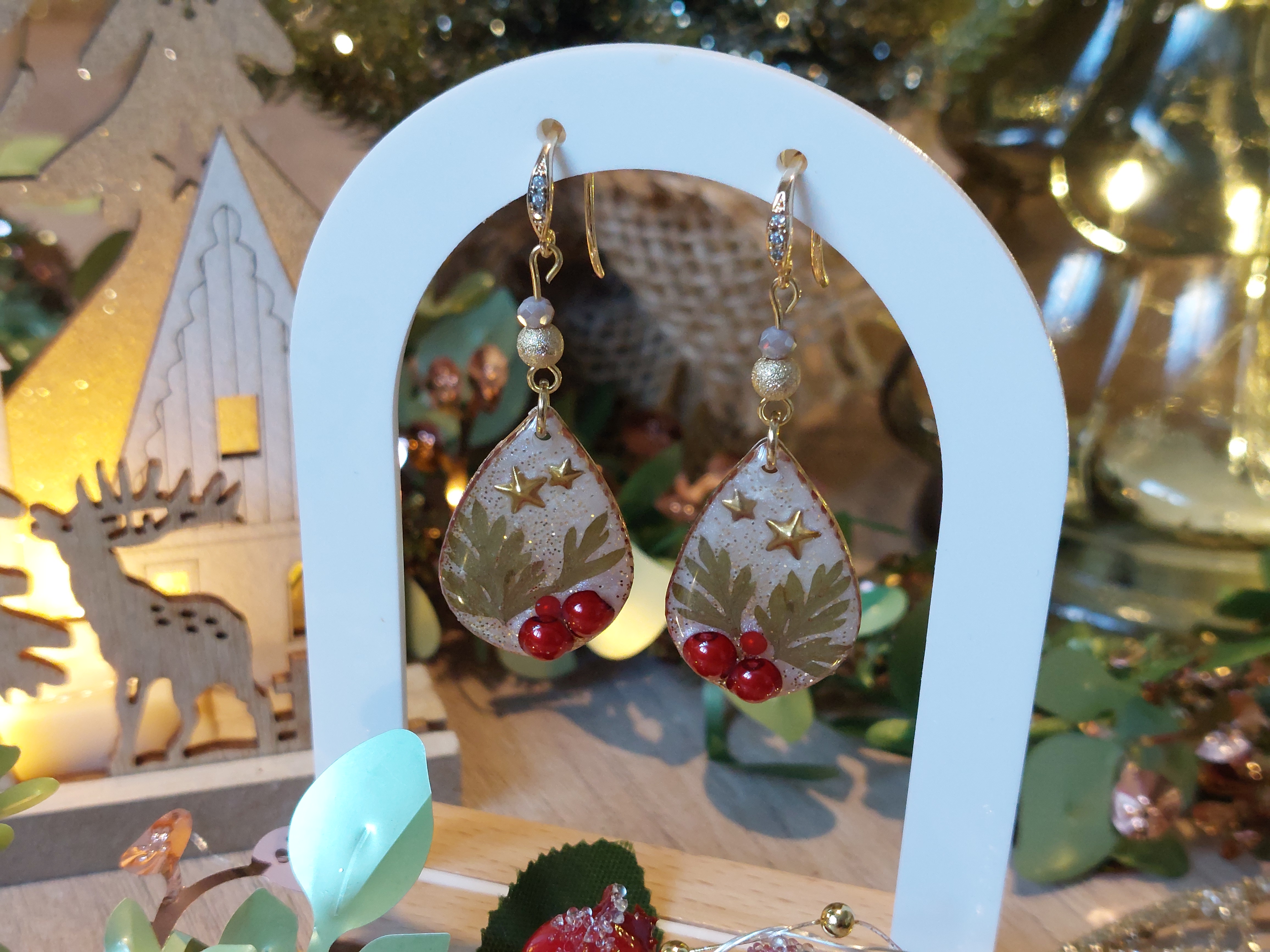 Boucles d'oreilles "gouttes de houx" de Noël