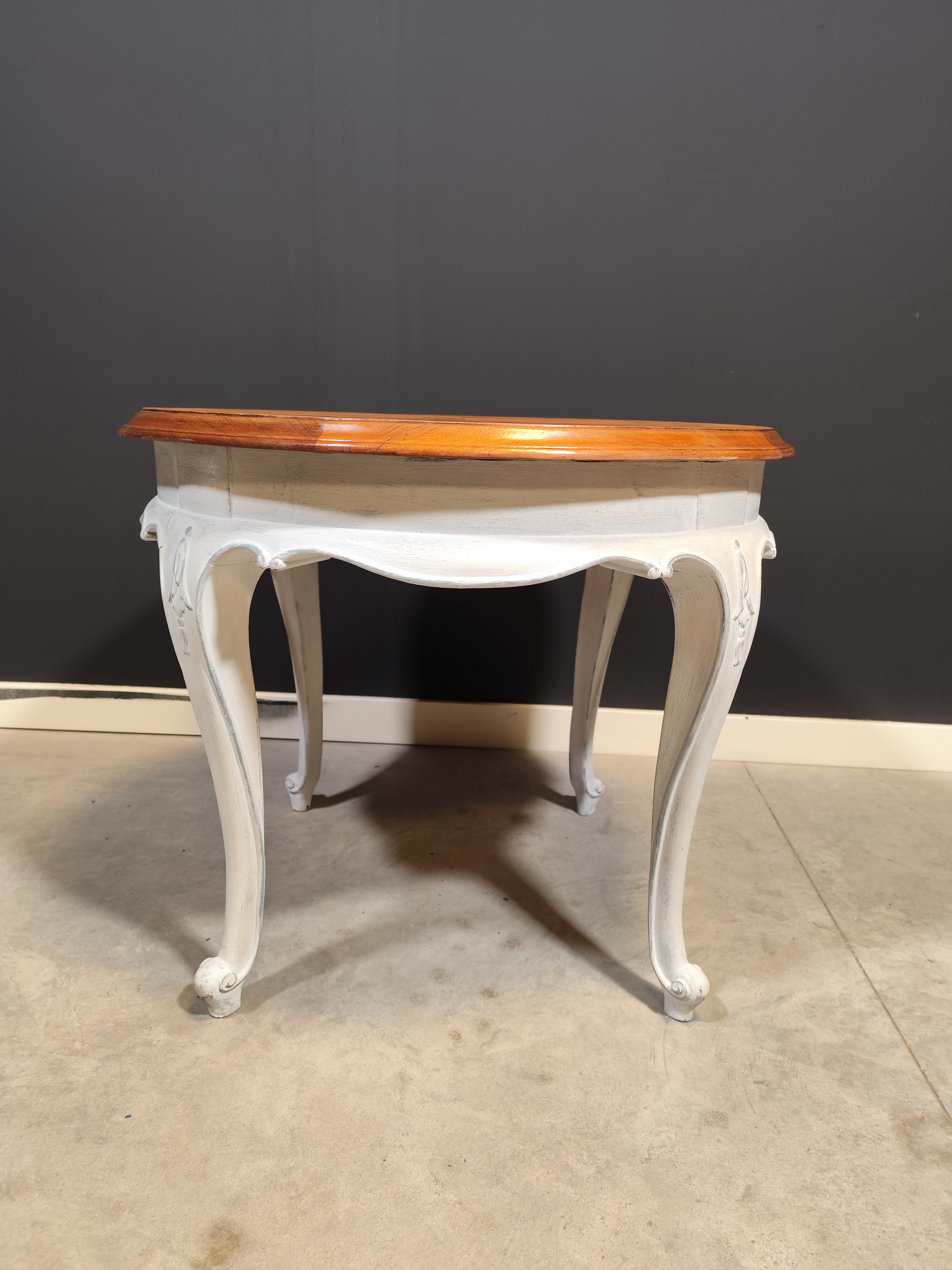 Mesa redonda auxilar