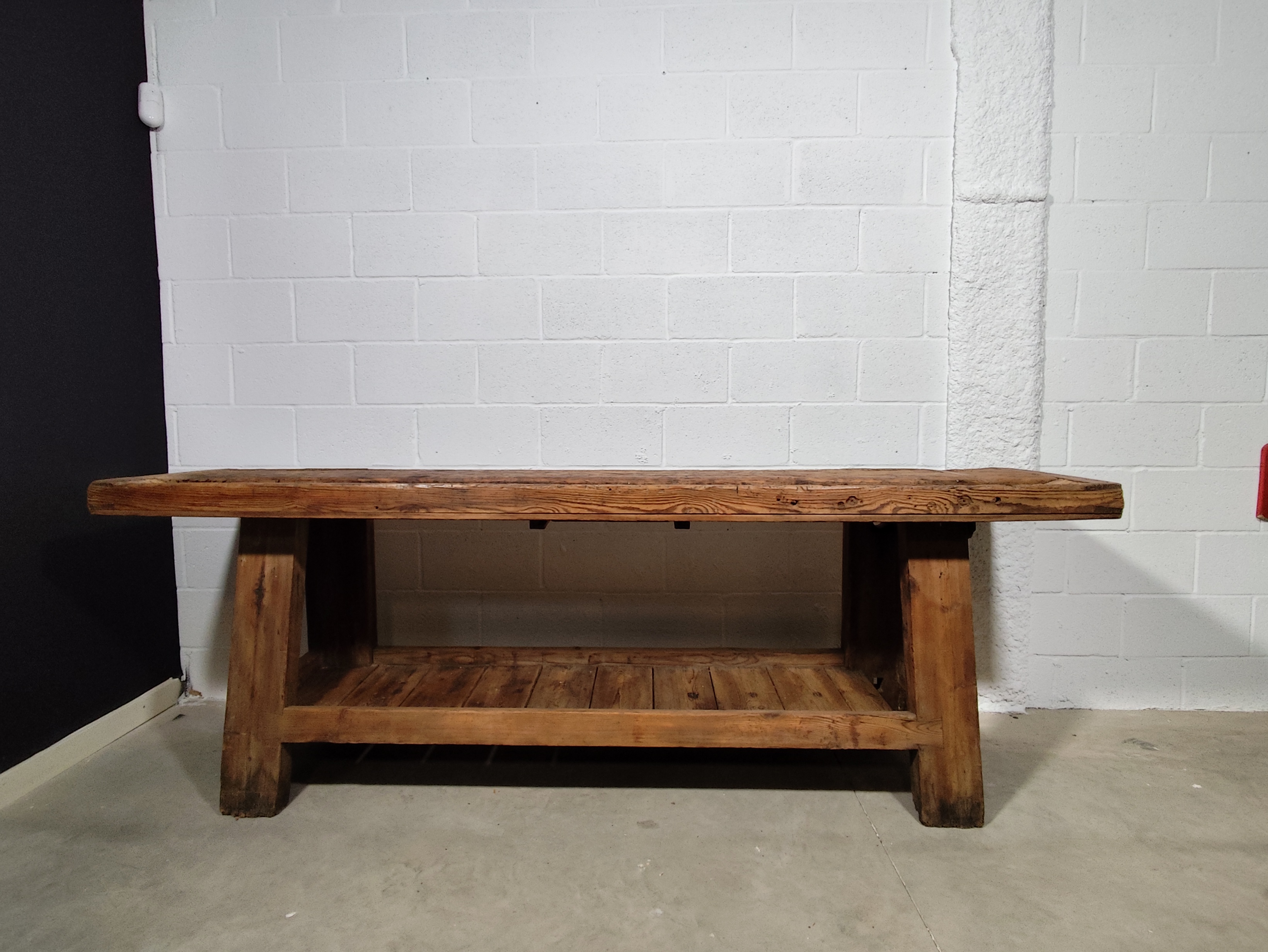 Banco de carpintero de pino restaurado