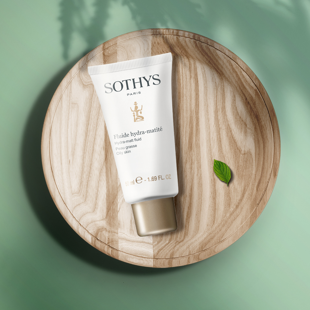 Sothys drėkinamasis ir matinį efektą suteikiantis fluidas 50ml – riebiai ir mišriai odai, porų sutraukimui, nuo blizgesio, lengva tekstūra
