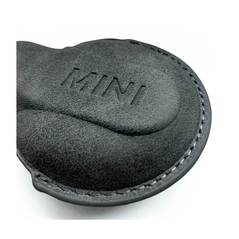 Grijze suède sleutelcover