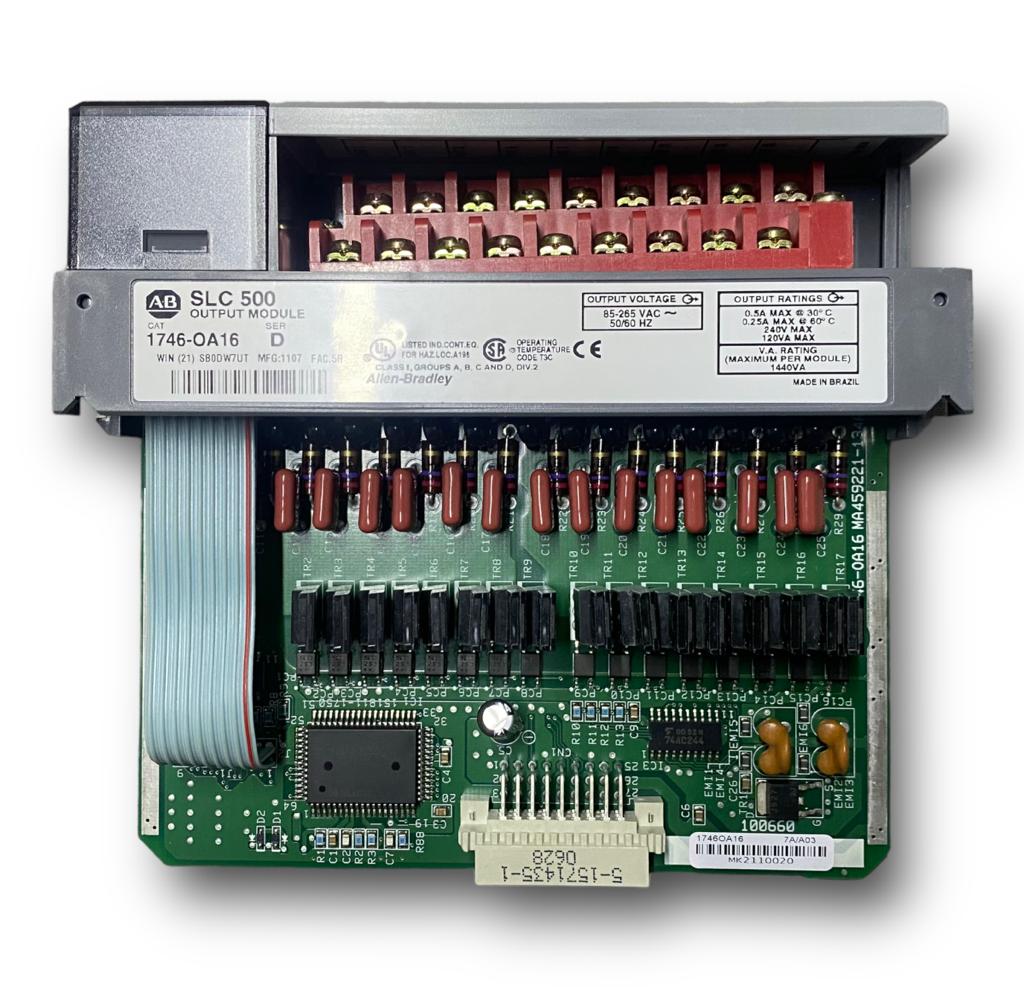PLC Allen Bradley 1746-OA16