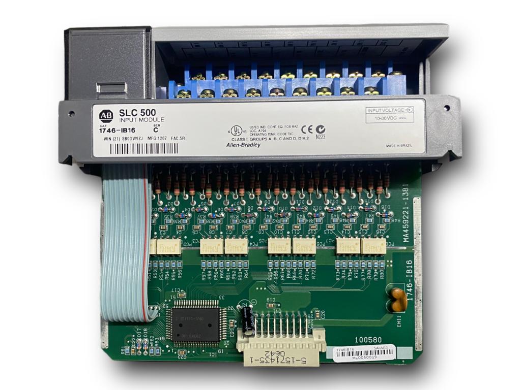 PLC Allen Bradley 1746-IB16