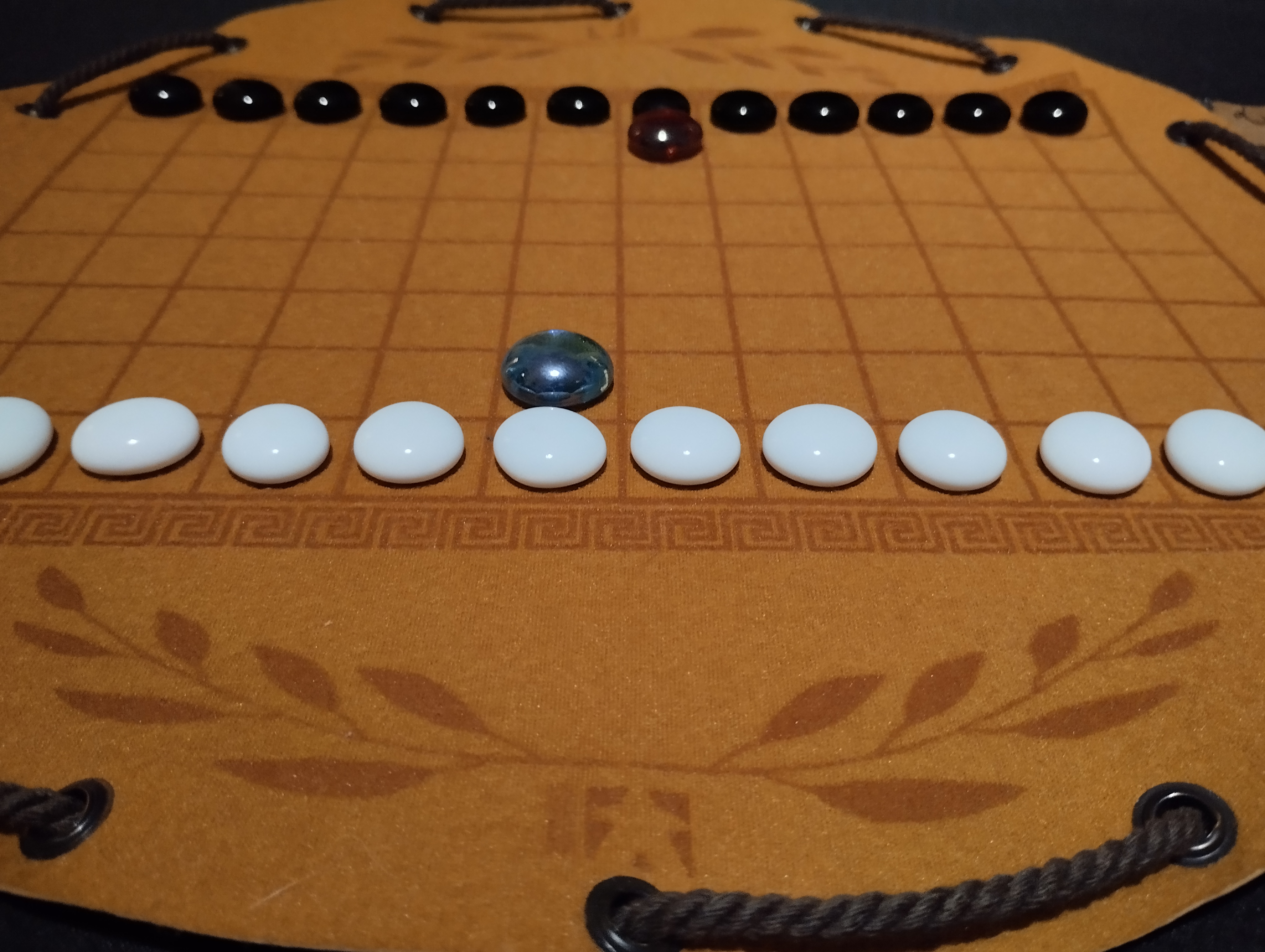 Latrunculi ancient historical Roman board game in faux leather pouch, 35cm, 13.78inch diameter