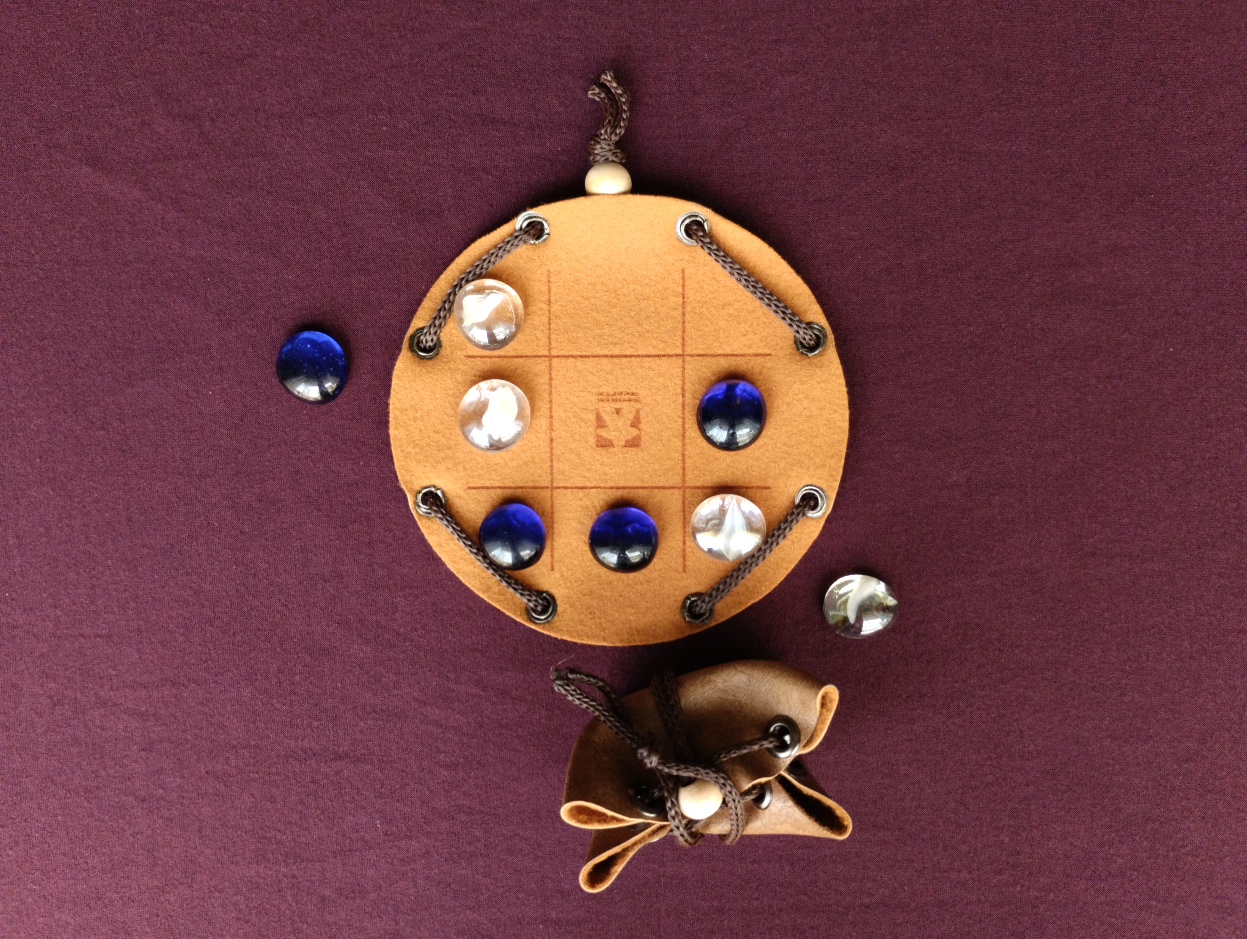 Tic Tac Toe board game in faux leather pouch, 12cm, 4.72inch diameter