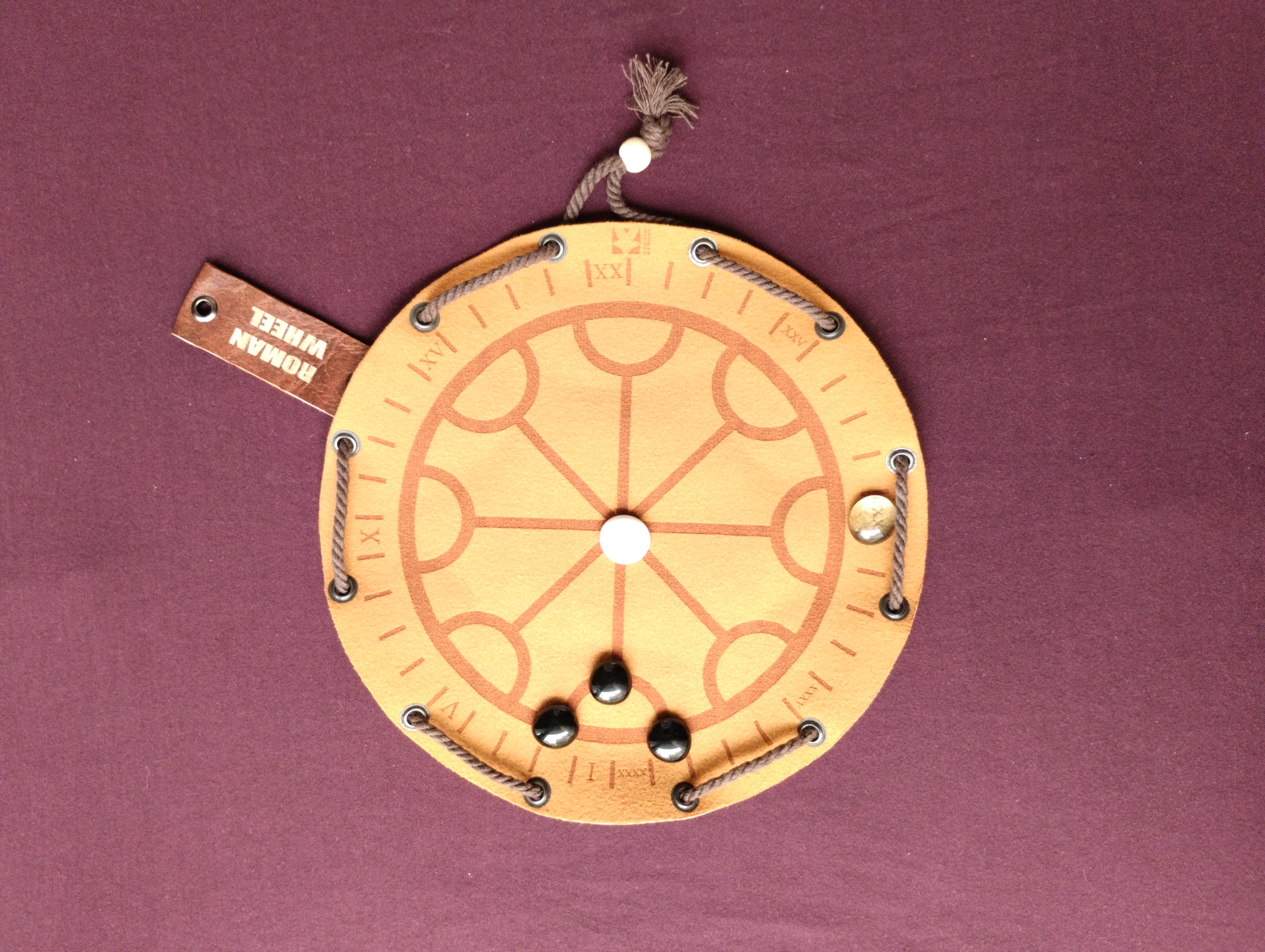 Roman wheel - bear hunt ancient historic board game in faux leather pouch, 22.5 cm / 8.85 inches diameter
