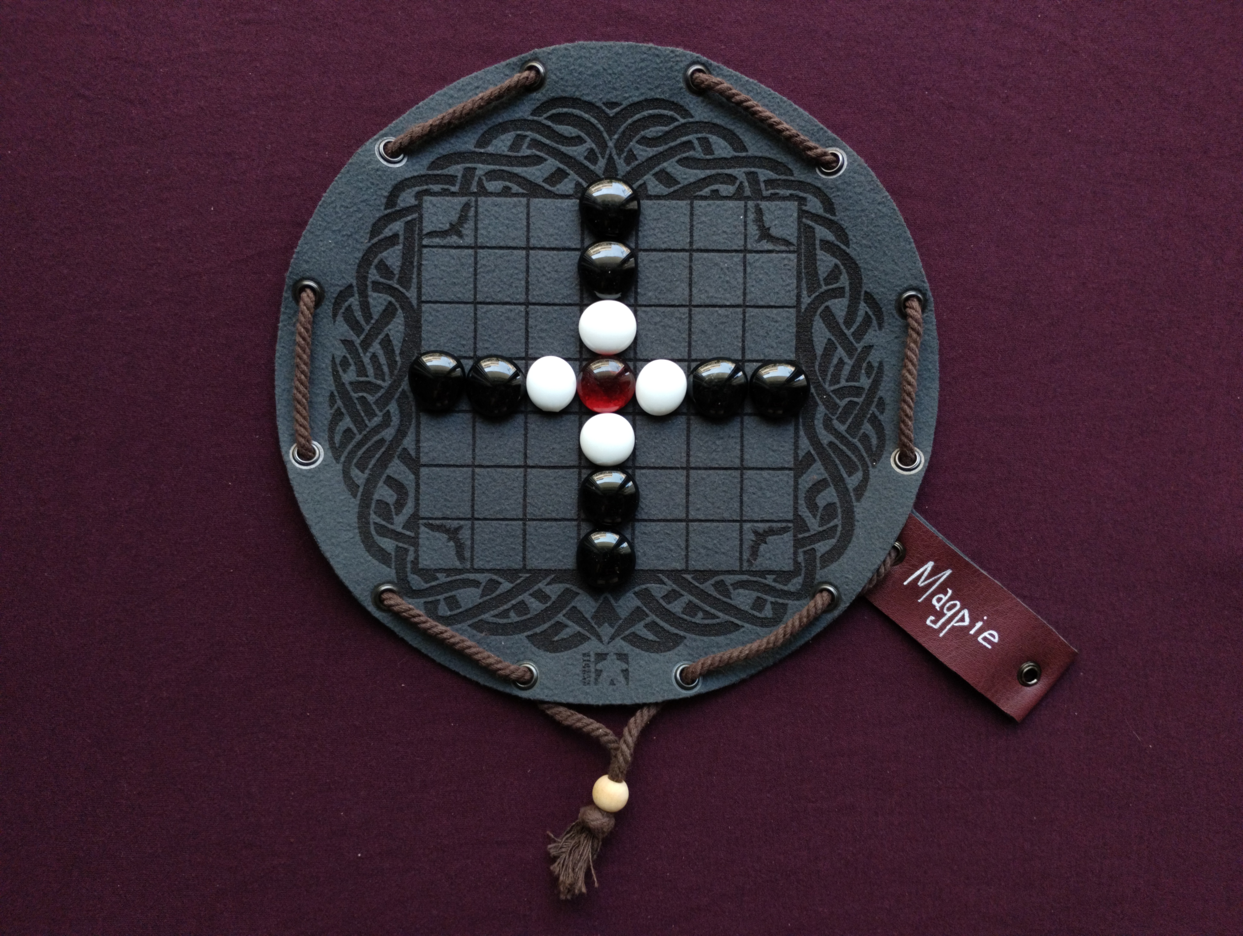 Hnefatafl Magpie Viking Chess ancient historical board game in faux leather pouch dark green, 22.5cm, 8.85inch diameter