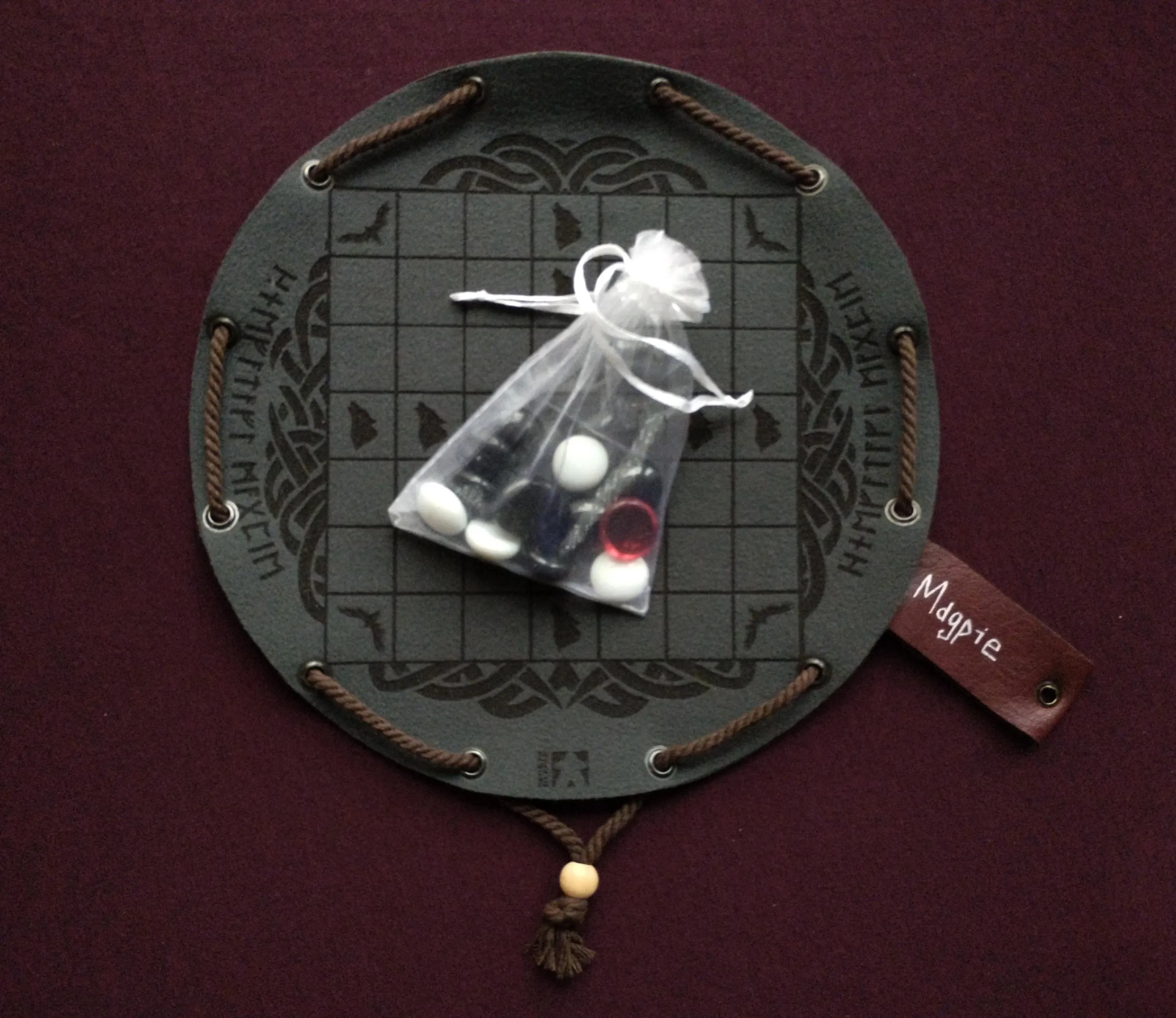 Hnefatafl Magpie Viking Chess ancient historical board game in faux leather pouch dark green, 22.5cm, 8.85inch diameter