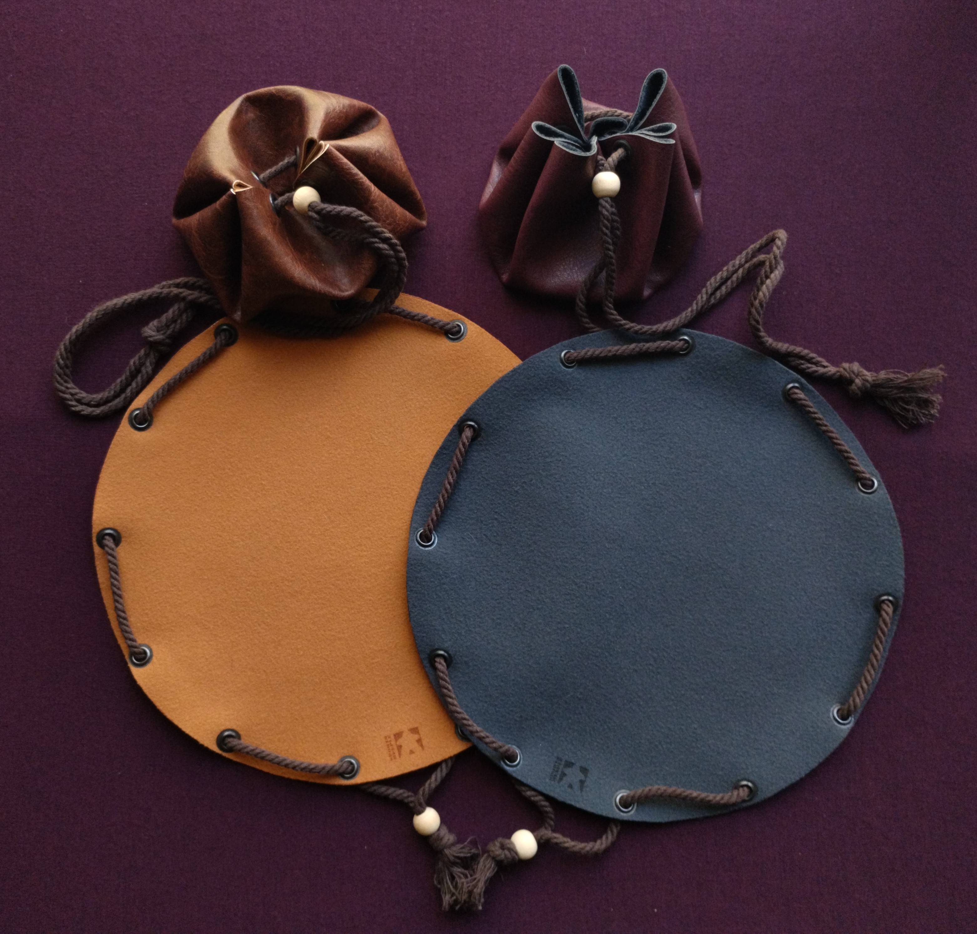 Drawstring leather dice bag pouch & dice tray set of 7 dice dnd rpg d20