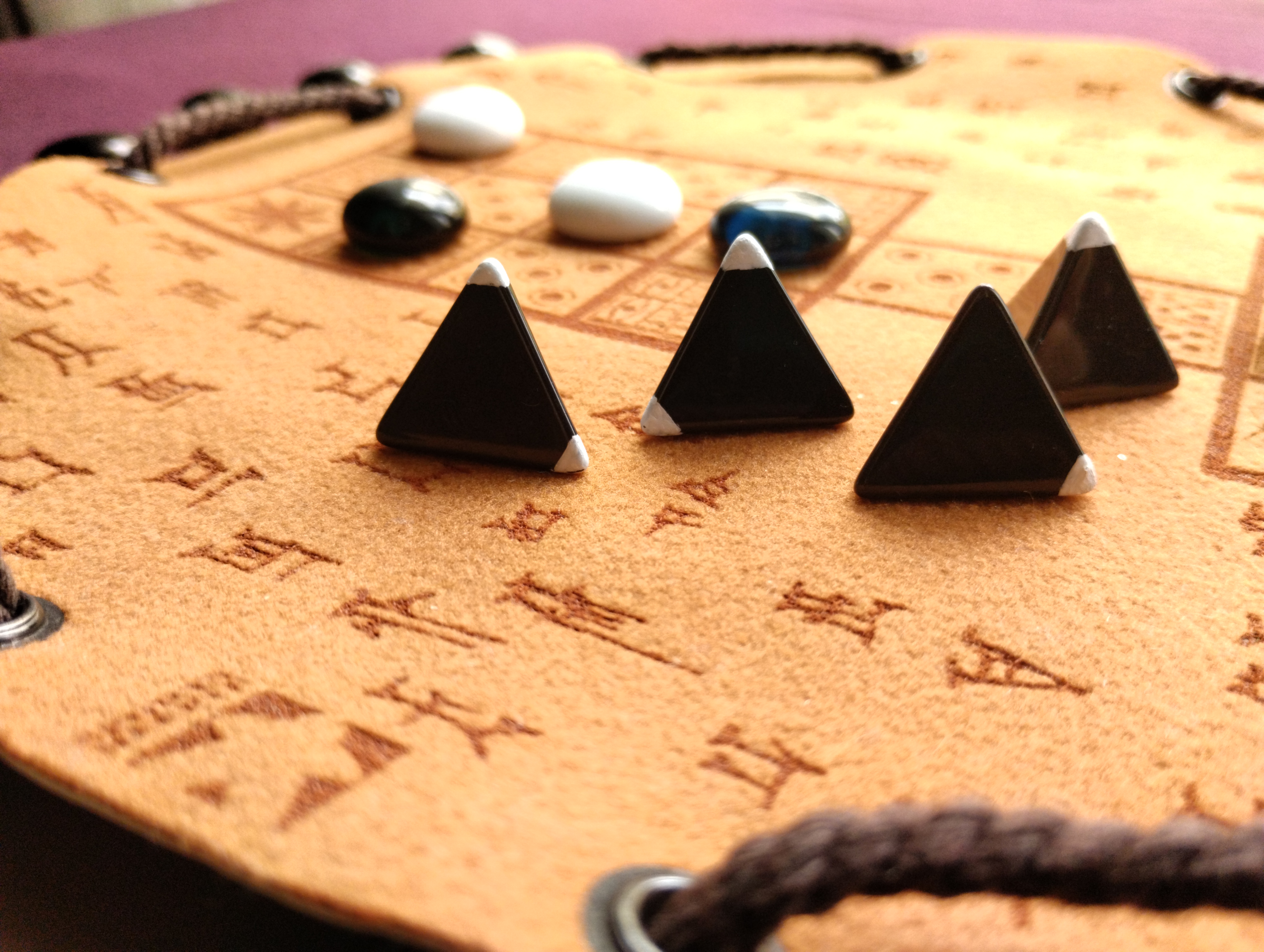 Royal Game of Ur: Ancient Mesopotamian Board Game in Faux Leather Pouch