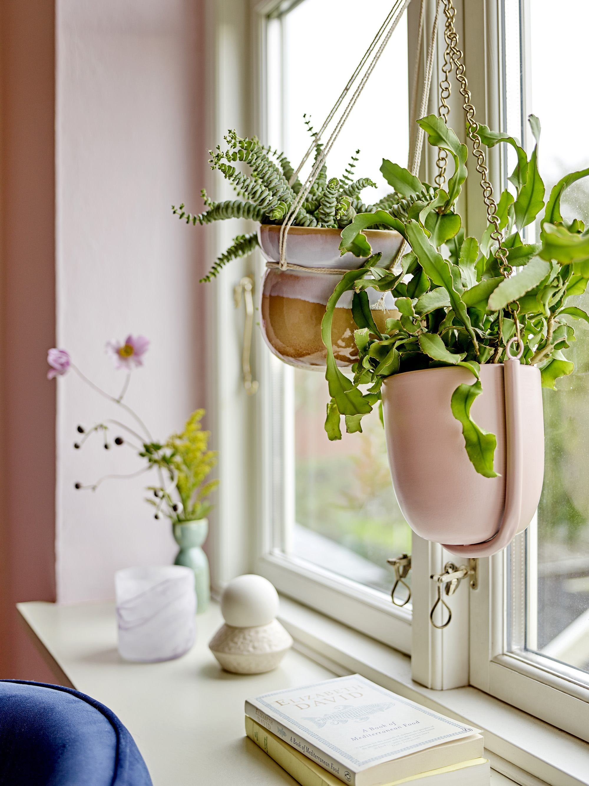 Pakabinamas vazonas Kati