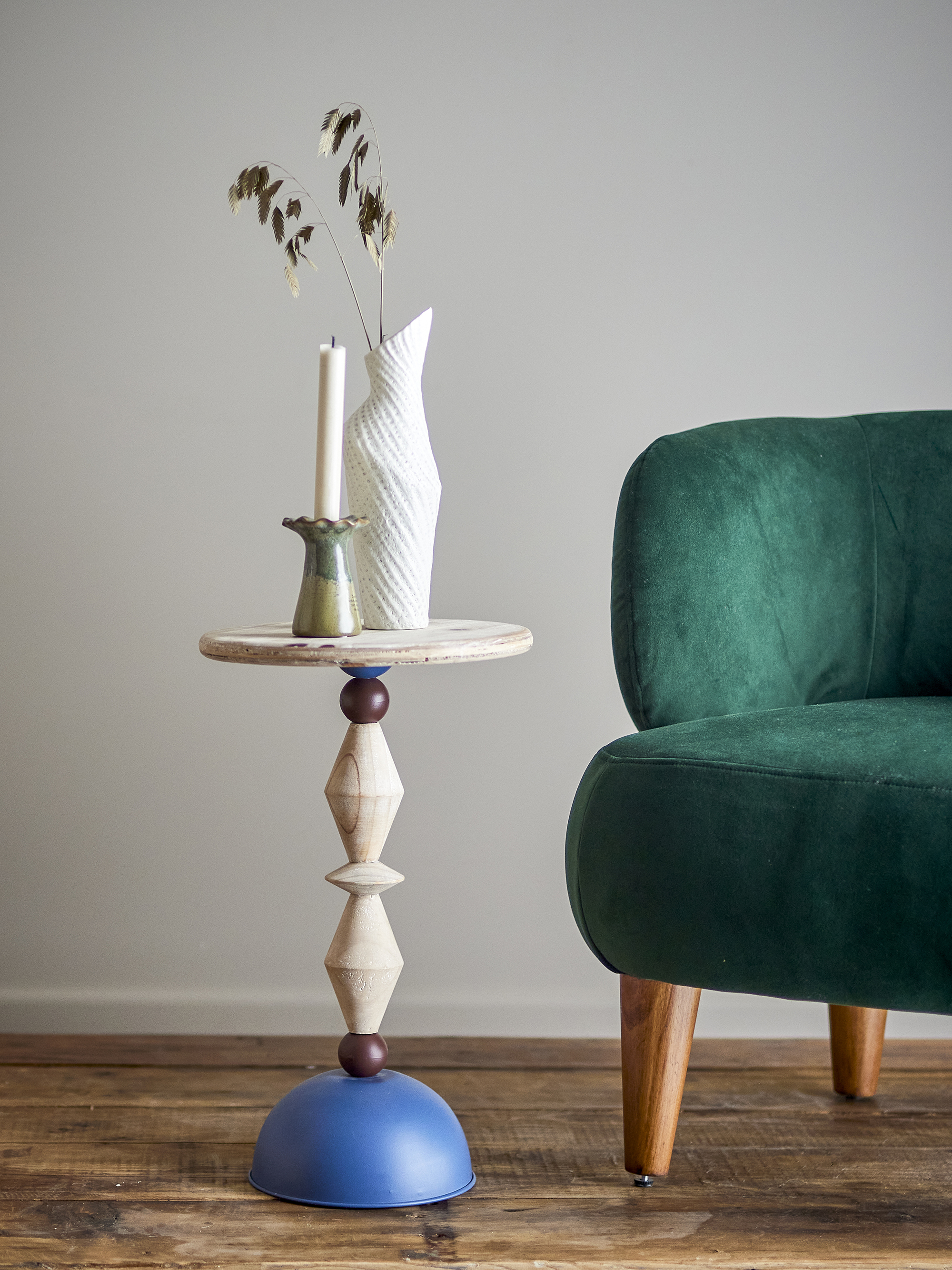 Šoninis staliukas Mannelli